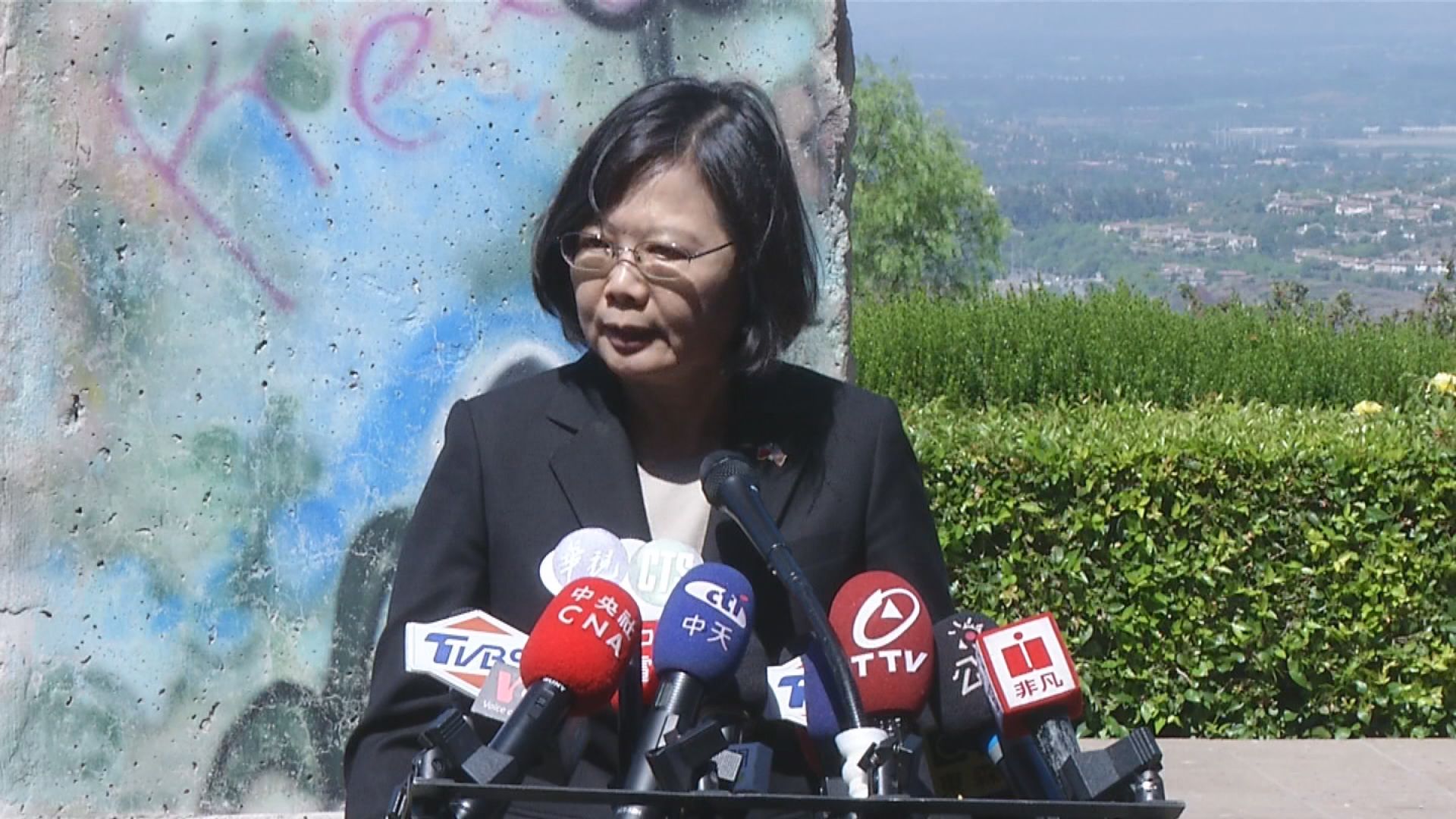 Tsai, McCarthy to Meet in US in April: FT 外媒:小英4月過境美國  將會眾院議長