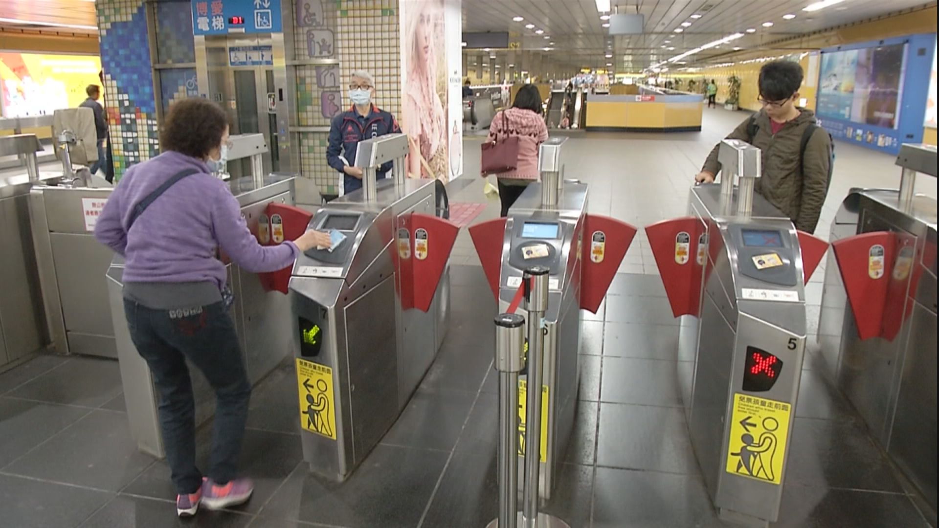 20 Local Gov'ts Propose Monthly Pass, to Set Off in July: Wang  20縣市提案通勤月票  王國材:目標7月上路