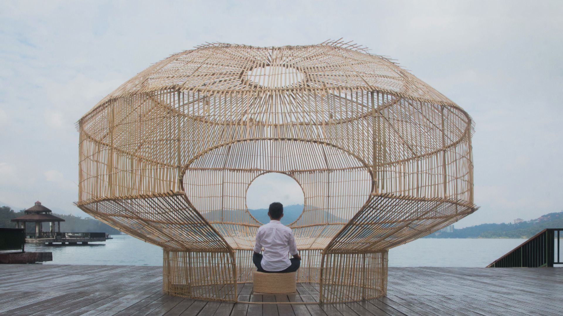 "Sailing Castle Ren'ai" Made by Taiwan Artist Feng Cheng-tsung 2023台北燈會「仁愛帆城」  為藝術家范承宗作品