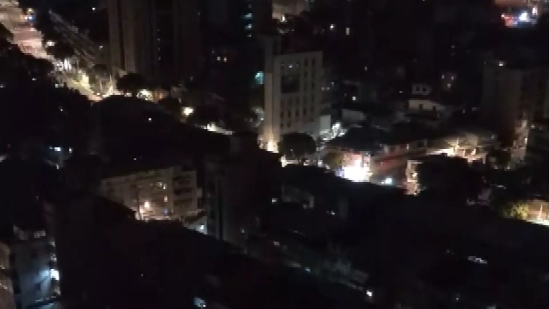 Warga Kota Taipei yang terlelap dikejutkan oleh bunyi keras pada tengah malam