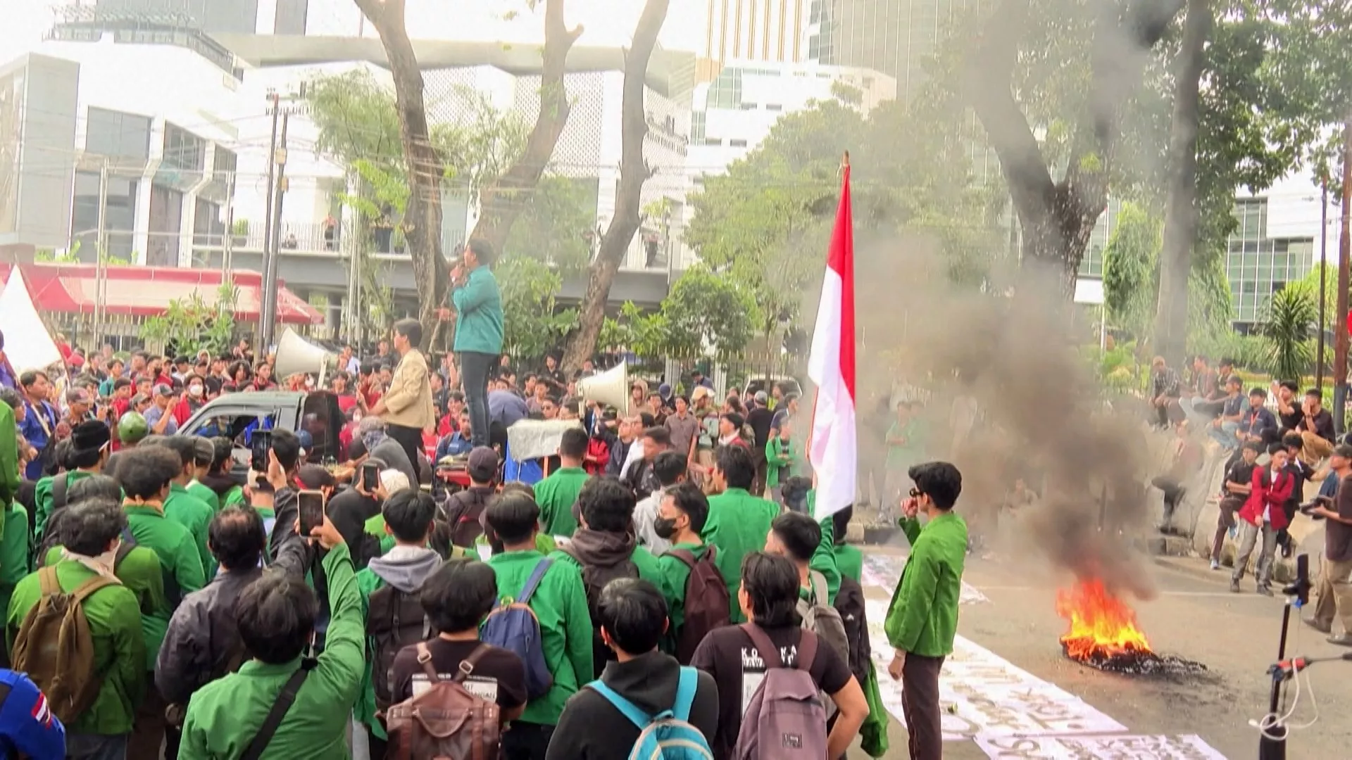 Indonesia pangkas anggaran pendidikan untuk program MBG, mahasiswa protes