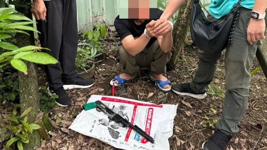 Senapan api rakitan PMA Vietnam yang disimpan di kebun berhasil ditemukan polisi