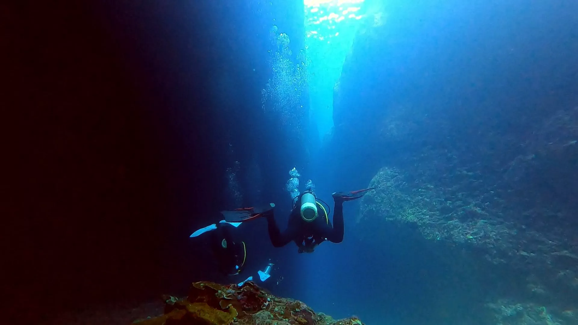 Xung đột lặn biển ở Lục Đảo, cơ quan chức năng đề xuất thu phí