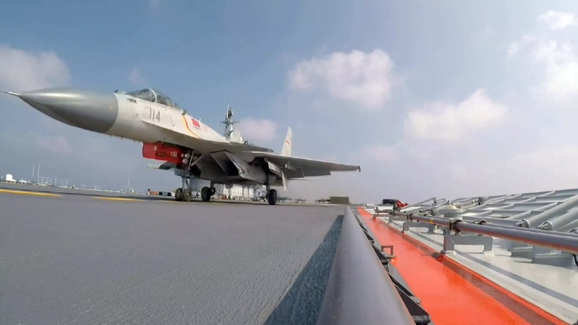 Tình hình eo biển Đài Loan nóng trở lại do Trung Quốc gây sức ép