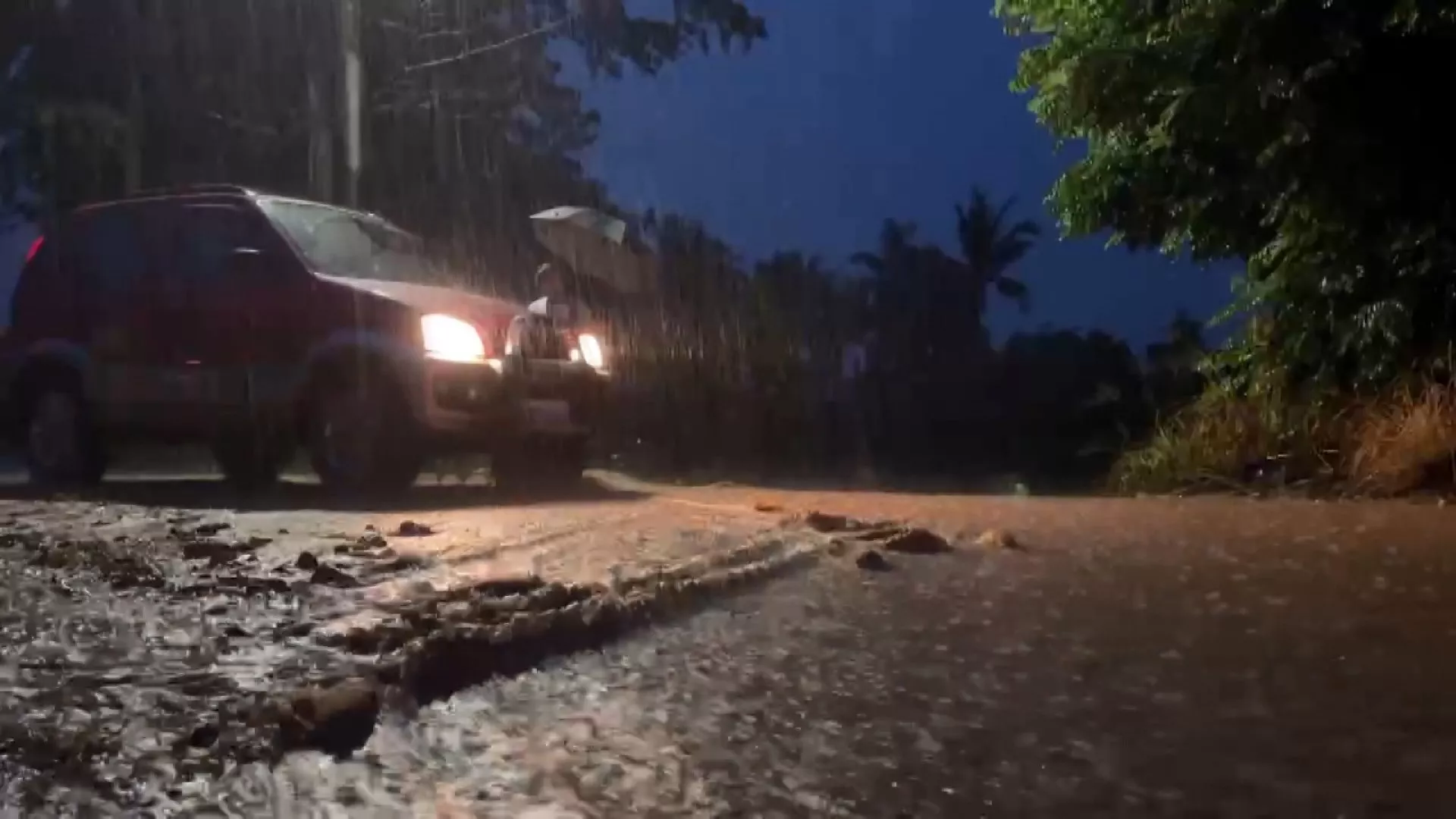 แนวปะทะอากาศพัดลงใต้ ภาคกลาง.ใต้.ไถตง ระวังฝนตกหนัก