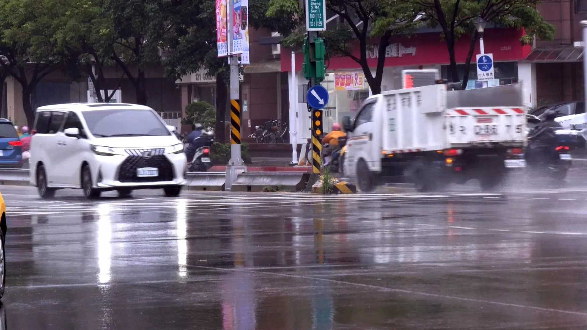 พุธนี้ความกดอากาศสูงแปซิฟิกแรงขึ้น ระวังฝนฟ้าคะนองช่วงบ่าย 