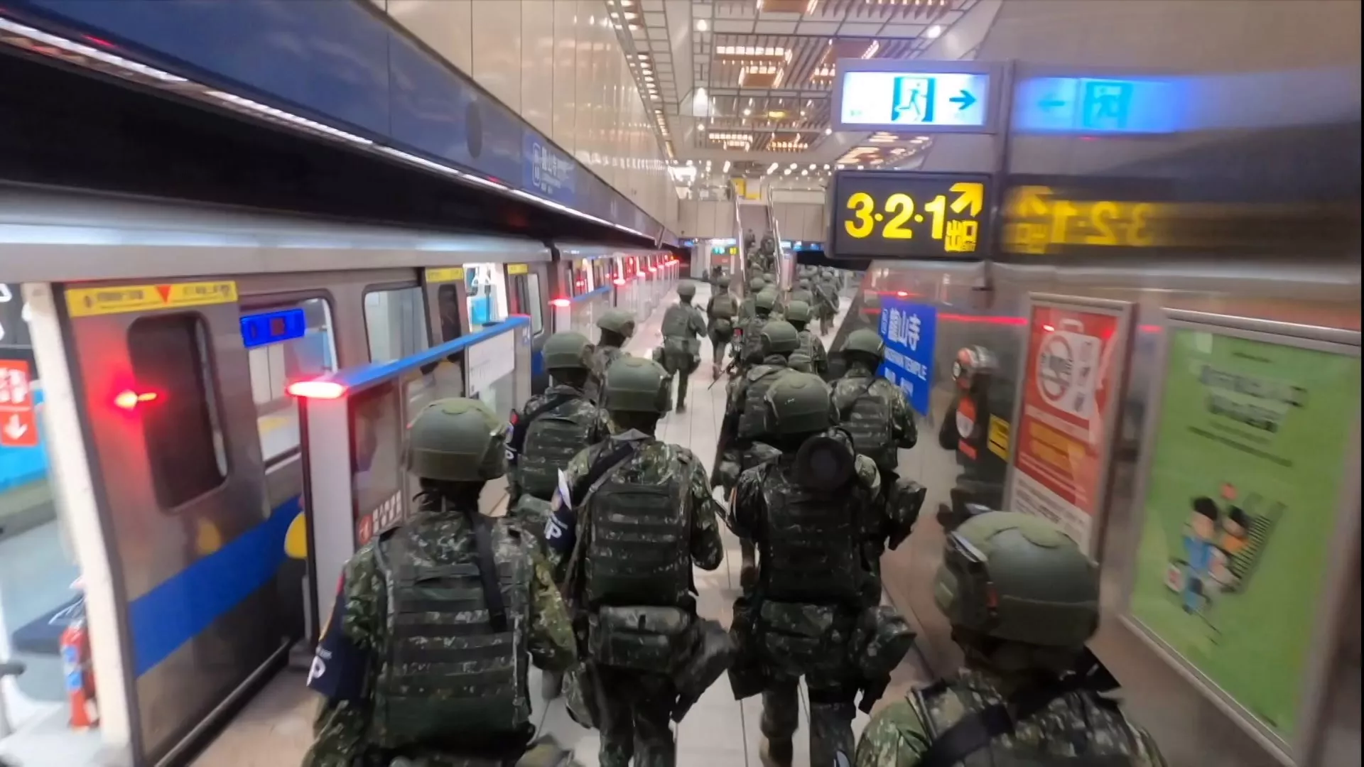Latihan Han Kuang di perairan dengan amunisi asli, tentara relokasi dengan MRT 
