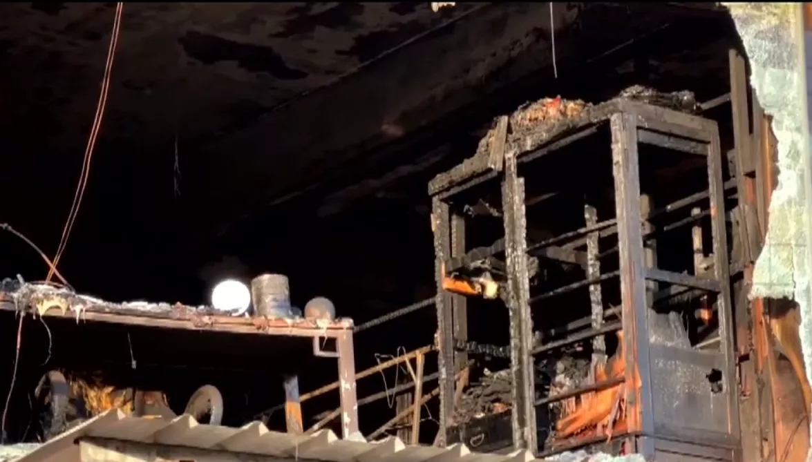 高雄林園大樓火燒 1樓違建影響逃生3人死