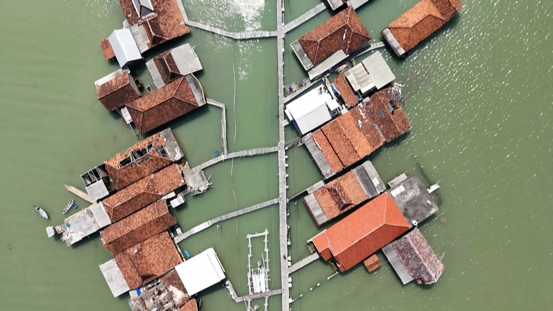 Pesisir Jawa alami abrasi dan subsidensi, Indonesia bangun tanggul US$80 miliar