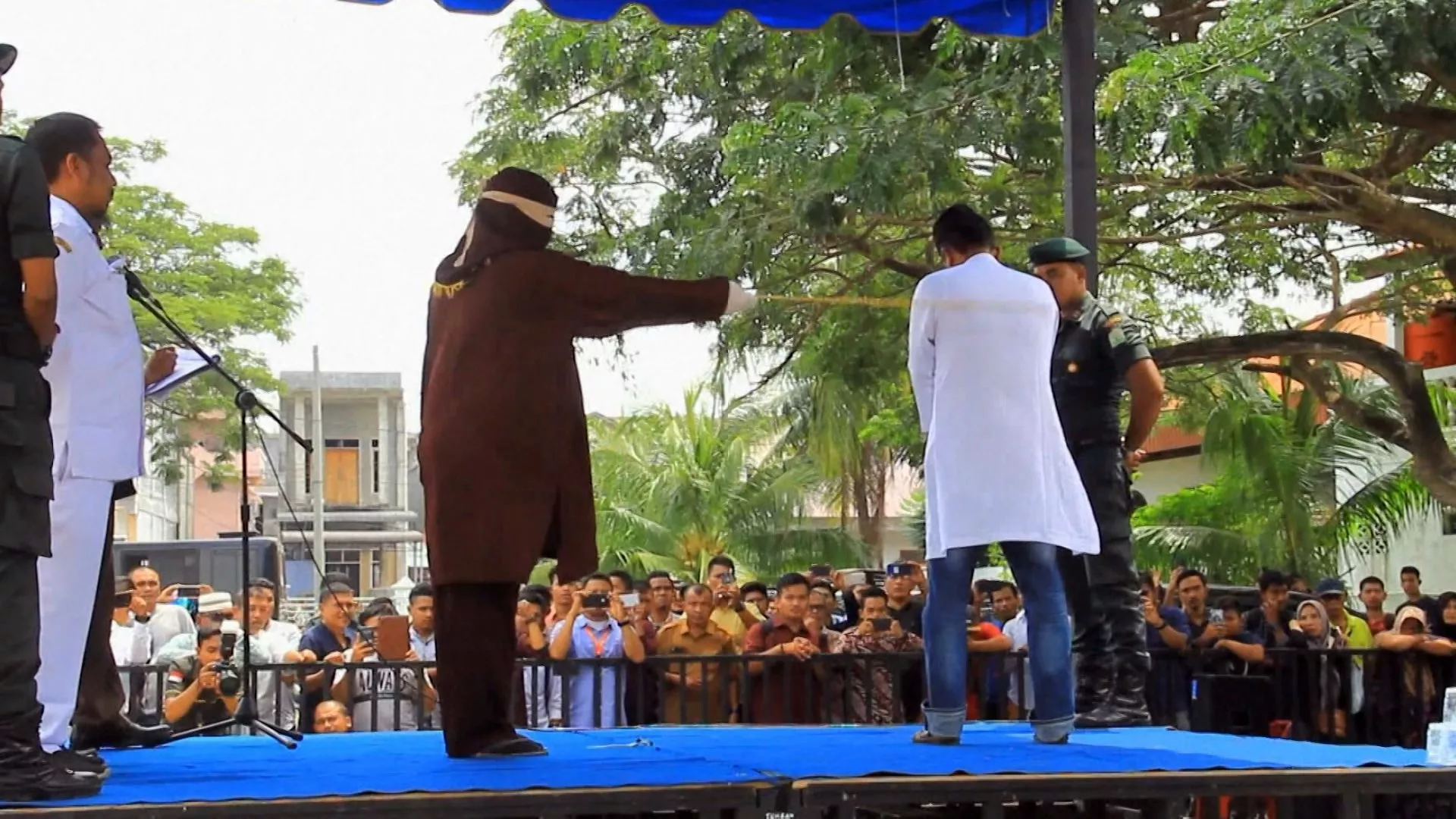 Legislator serukan adopsi hukum cambuk ala Singapura untuk berantas penipuan