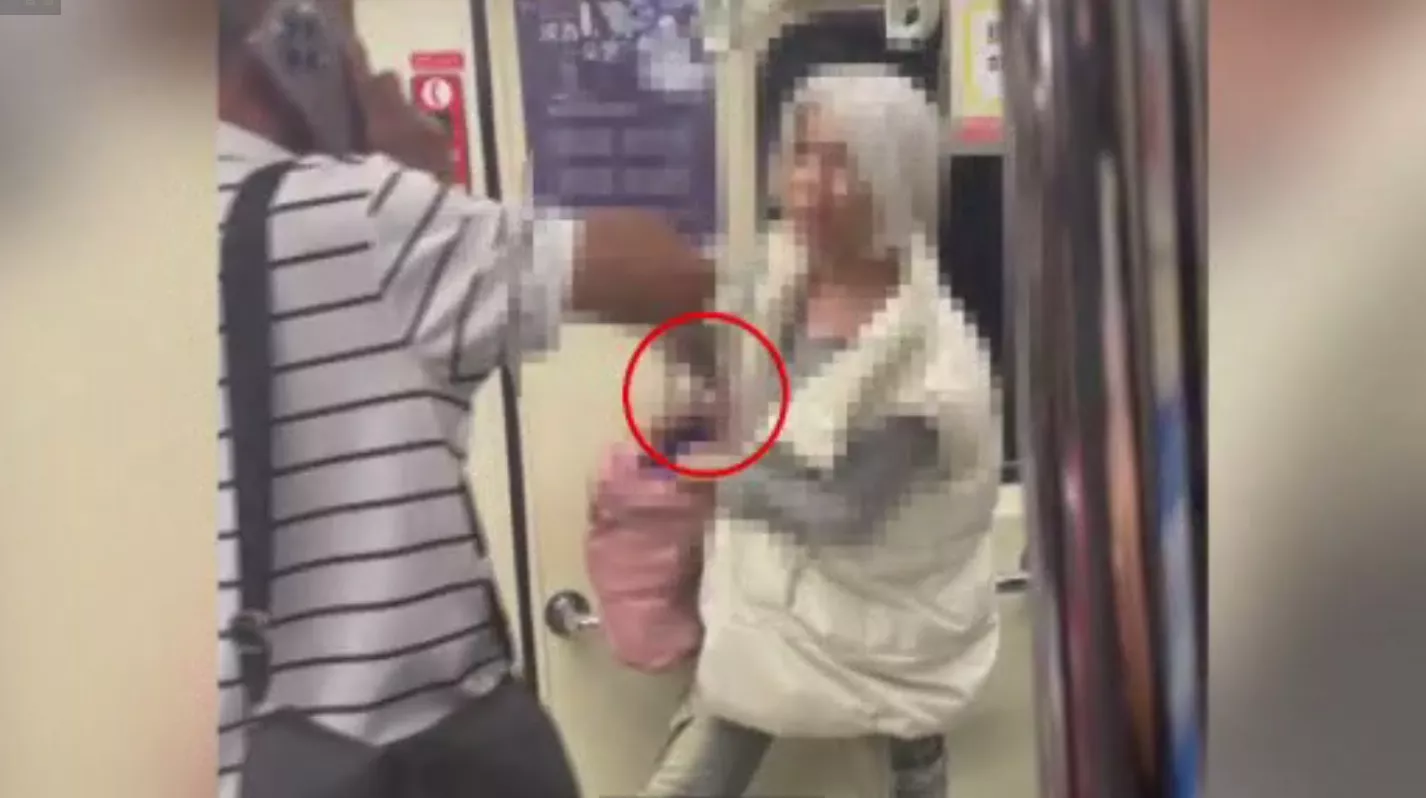 不滿予人踏著跤 北捷有乘客攑刀仔佮人冤家