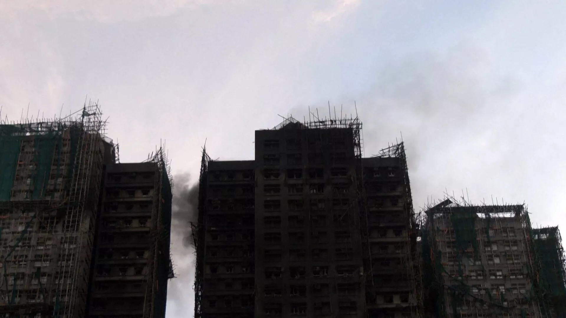 Korban tewas kebakaran Hong Kong capai 128 orang, 2 di antaranya adalah PMI