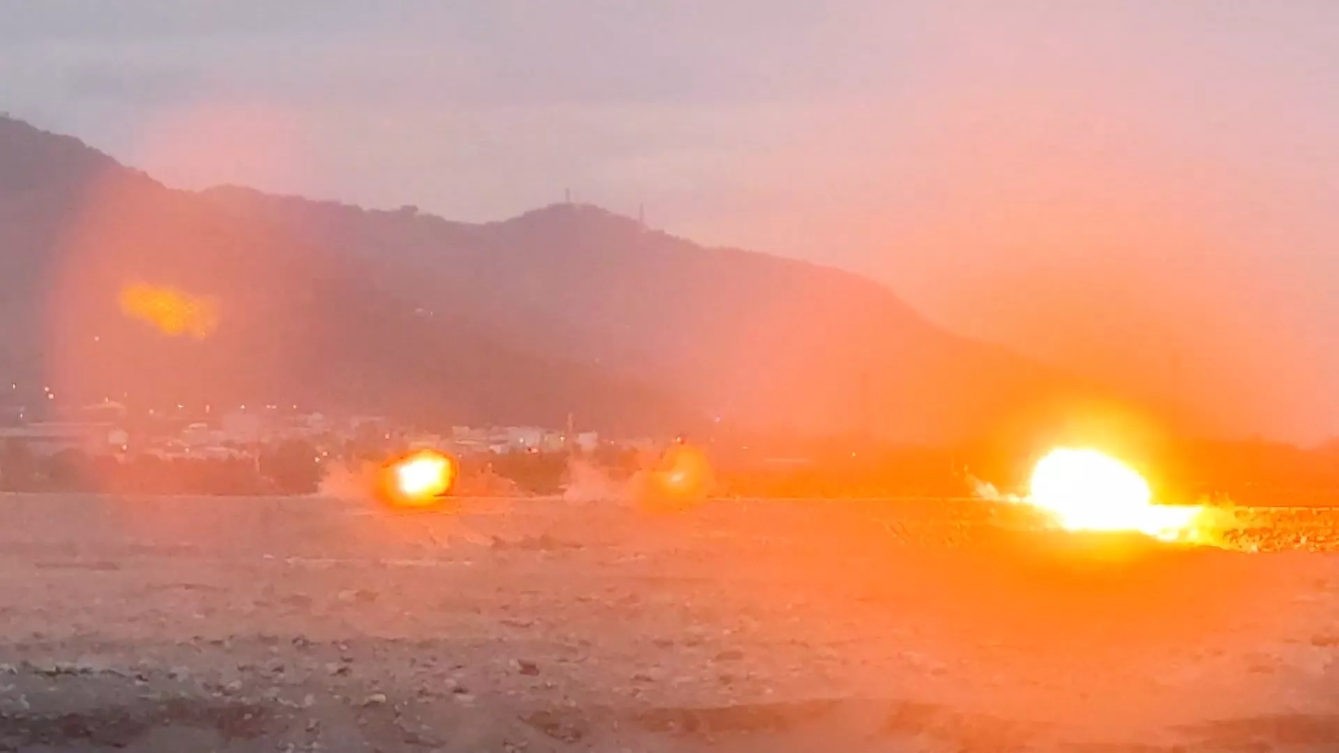Cegah pendaratan TPR, Tentara Nasional latihan tembak langsung di Taitung