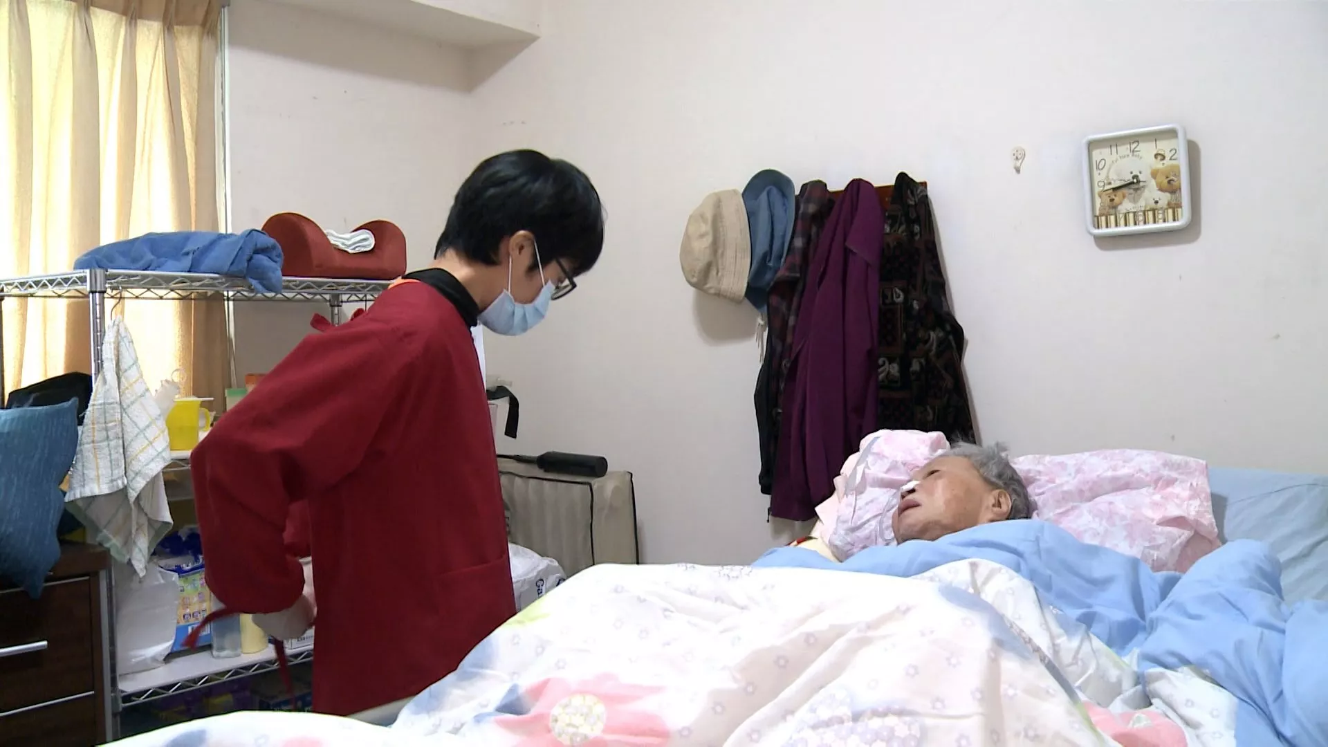 Kontroversi layanan program PJP, perawat diminta membersihkan rumah