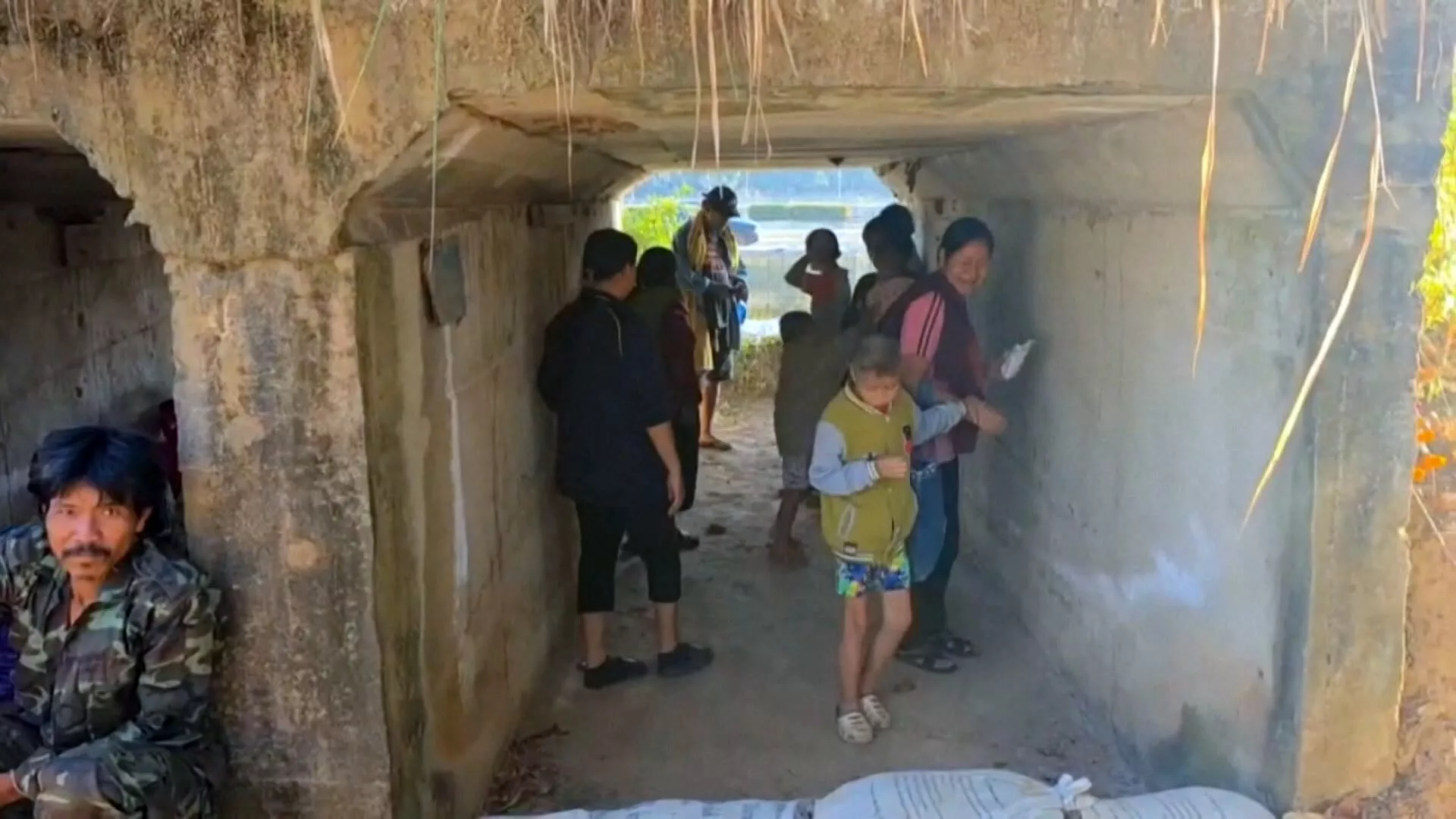 ไกล่เกลี่ยข้อตกลงสันติภาพได้ไม่ถึงสองเดือน ไทย-กัมพูชาปะทุอีกครั้ง