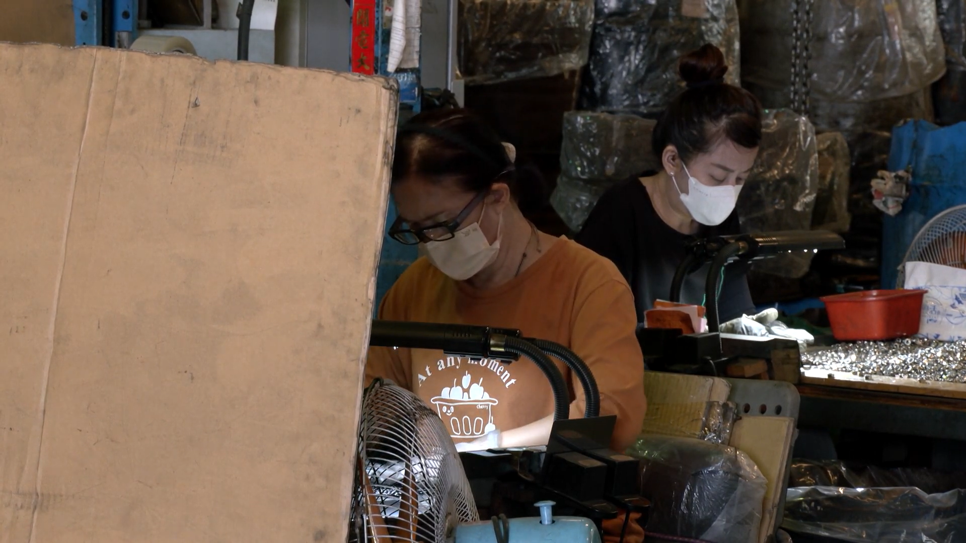 一張含有 人員, 服裝, 人的臉孔, 工匠 的圖片

AI 產生的內容可能不正確。