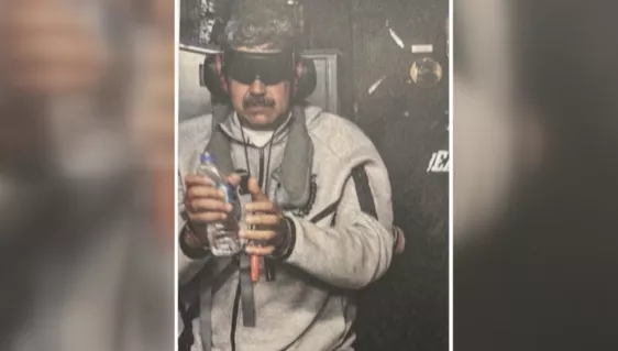 美軍轟炸委內瑞拉 逮捕總統翁仔某押送紐約