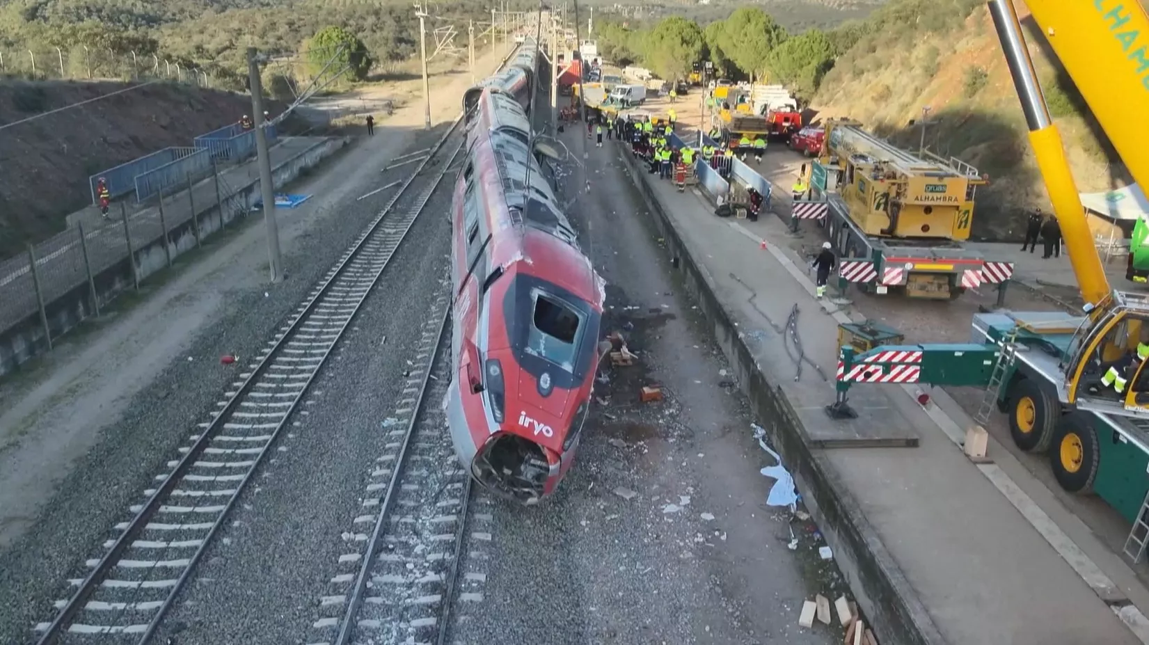 西班牙列車意外 天車吊桿撼著車窗、乘客輕傷