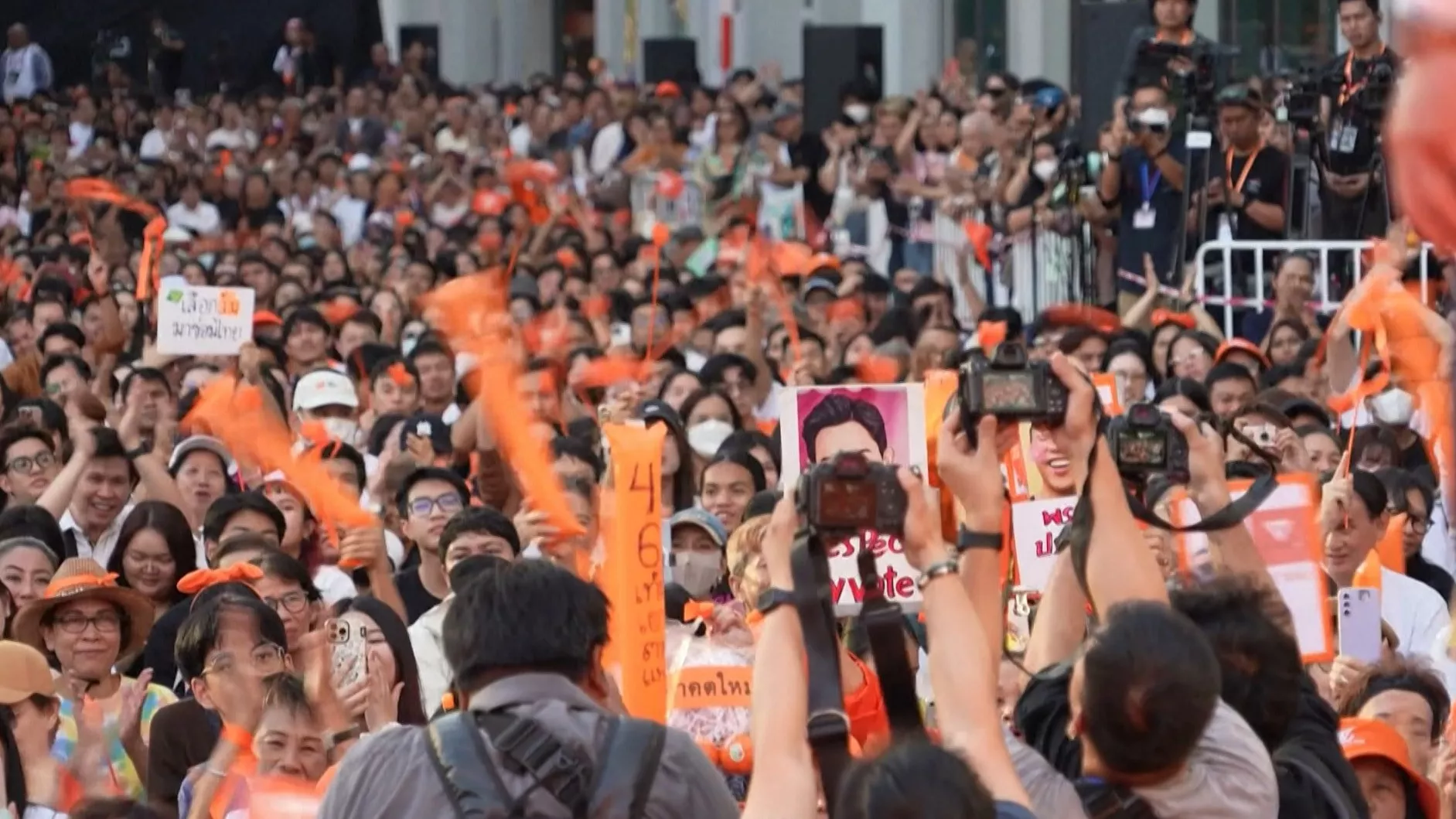 นับถอยหลังเลือกตั้ง 69 พรรคการเมืองพากันงัดกลเม็ดเด็ด