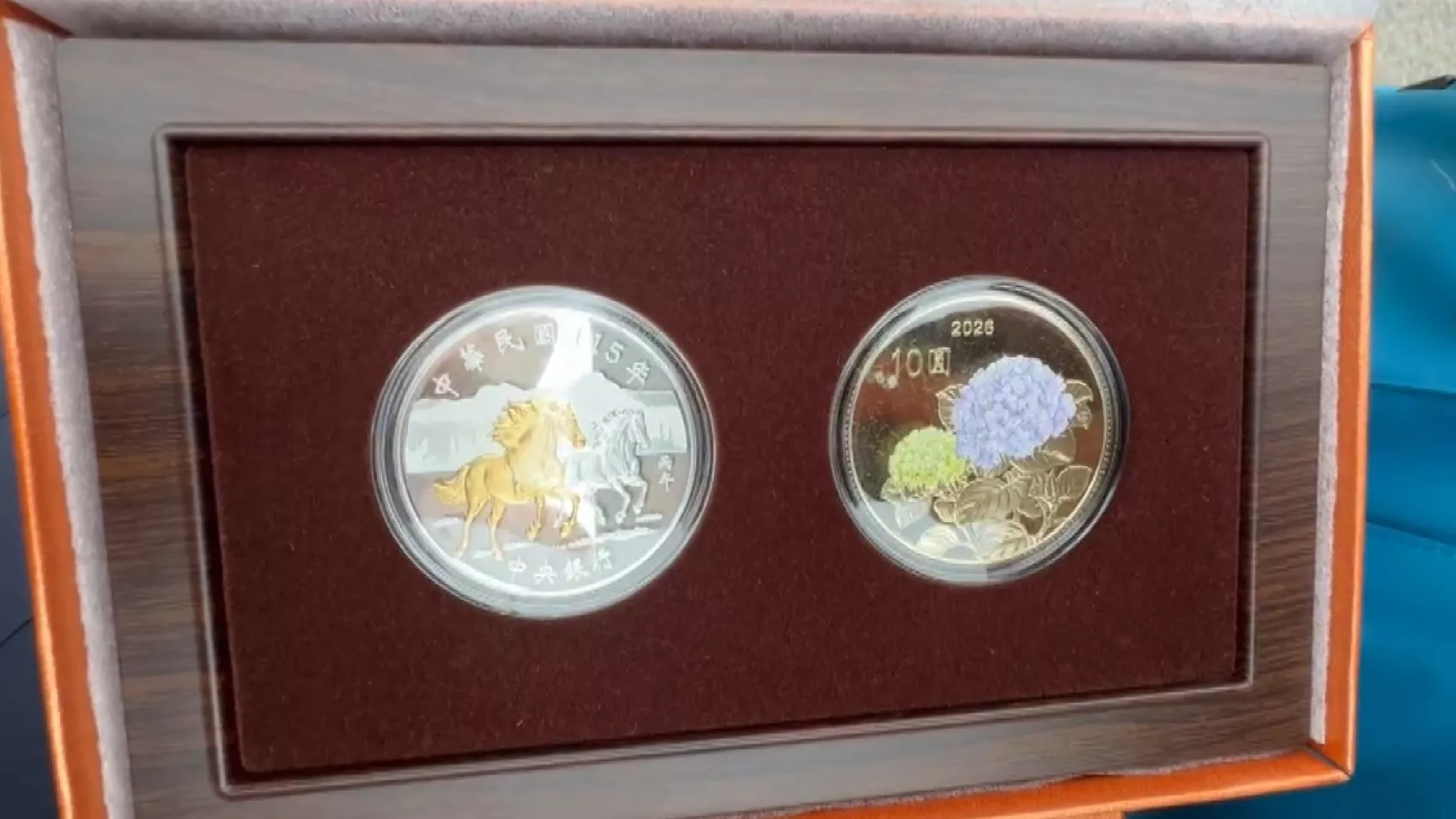 ราคาเงินทำนิวไฮ ธ.กลางสั่งยกเลิกจำหน่ายเหรียญที่ระลึกปีม้า