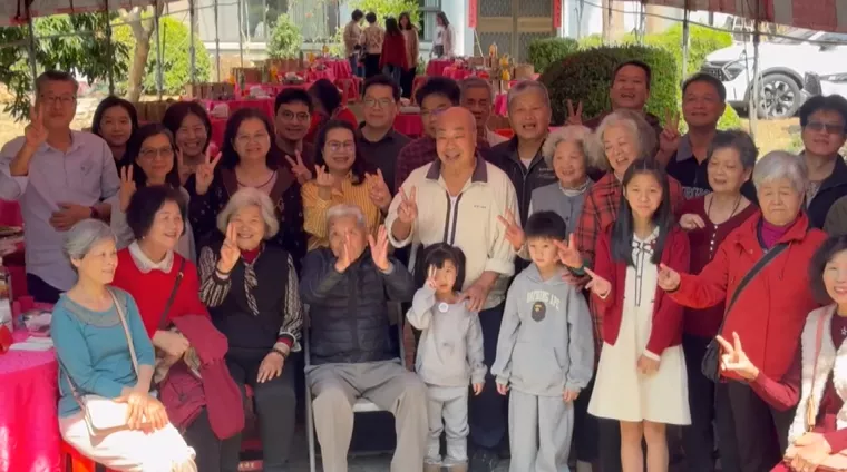 臺中太平姓張家族辦桌 5代聚集攏總300外人