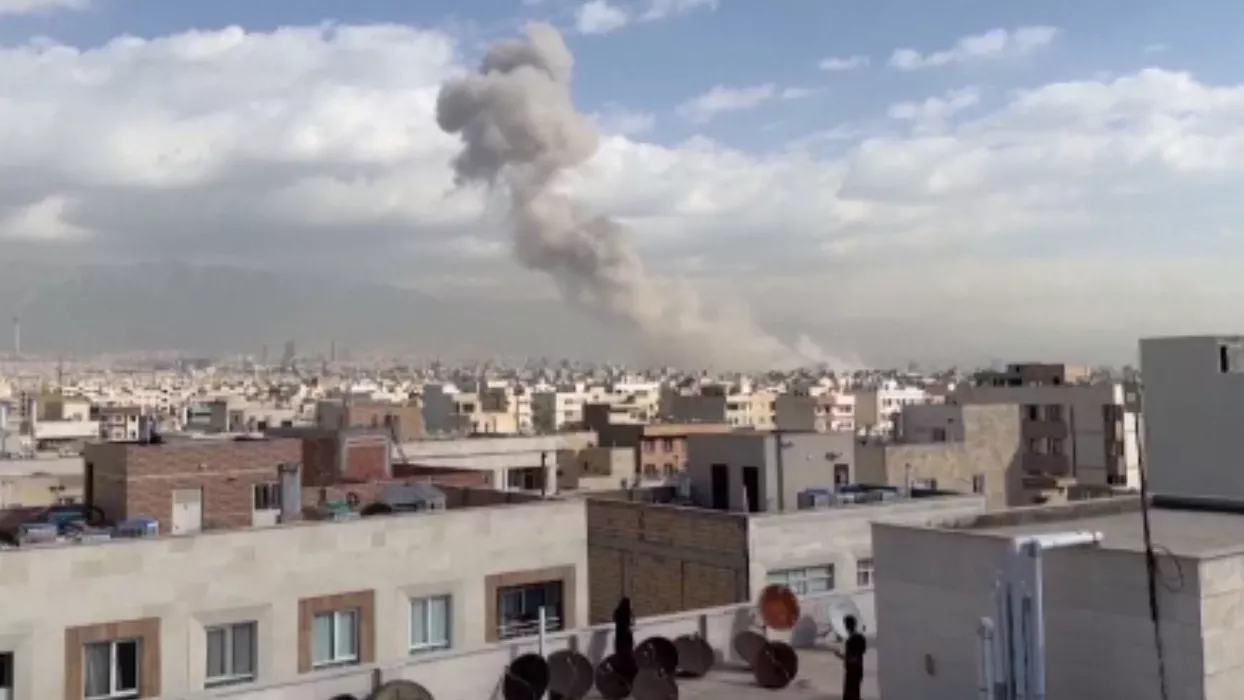 美國、以色列對伊朗開戰 川普宣佈欲捙倒政權