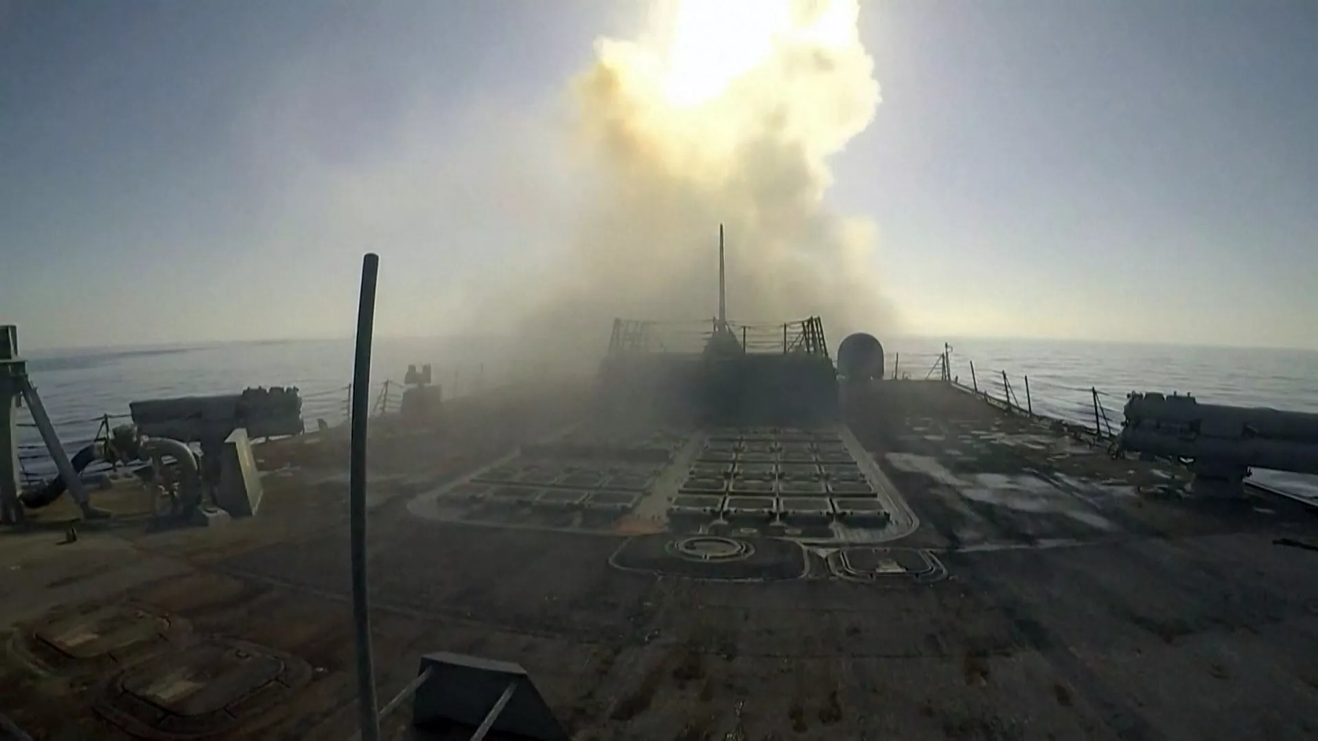 140 tentara AS terluka selama perang, AS luncurkan serangan udara terhadap Iran