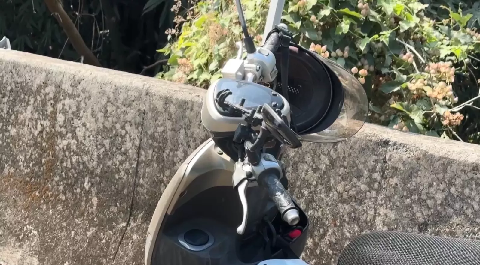 83歲阿伯跋落山崁無喘氣 後生毋知人送病院