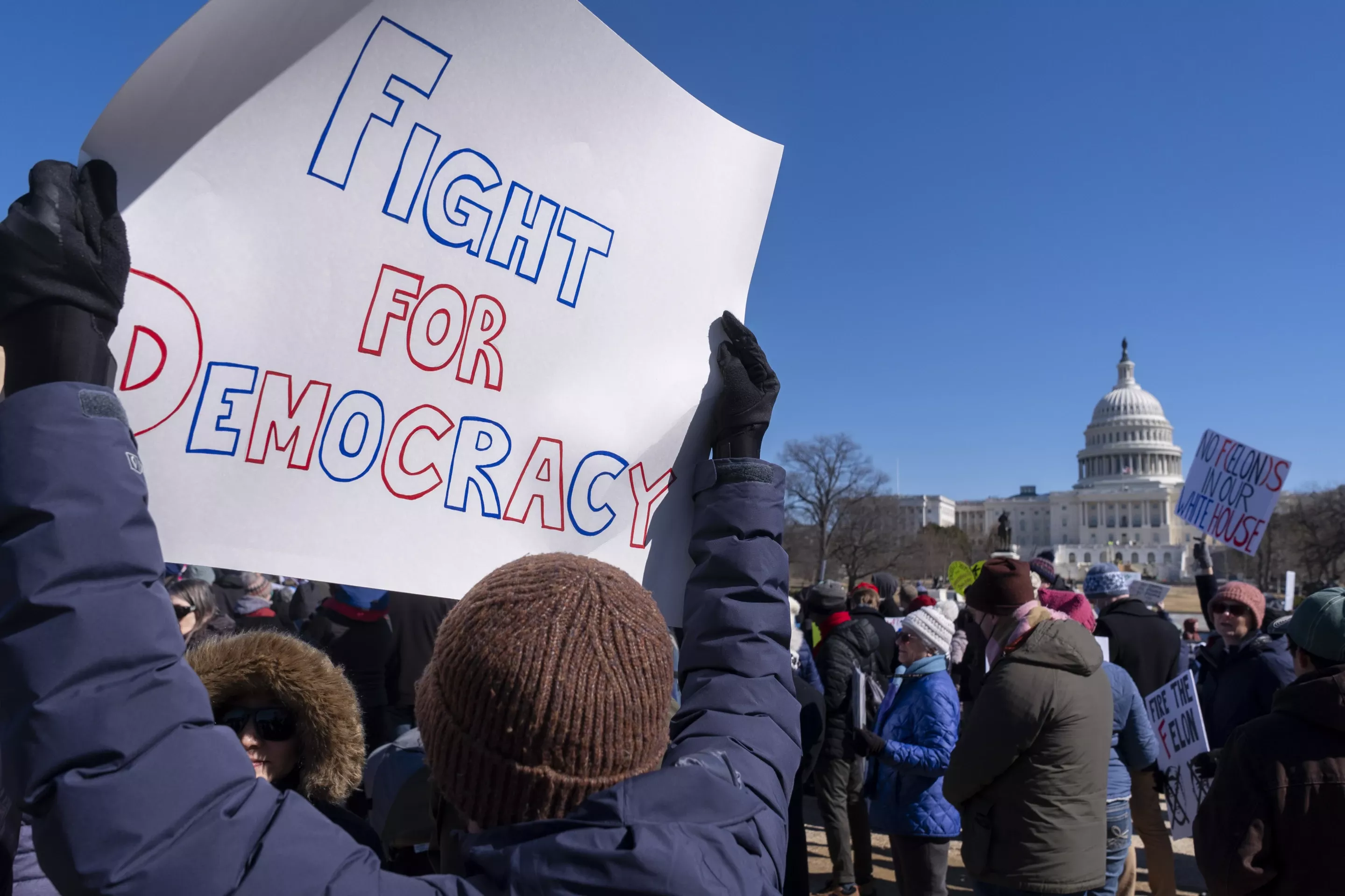 美國50501組織在華盛頓發起抗議總統川普、馬斯克的行動。（資料照／美聯社）