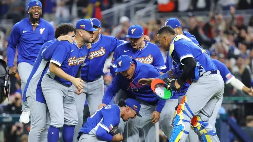 WBC決賽委內瑞拉擊敗美國，奪下隊史經典賽首座冠軍。（圖／法新社）
