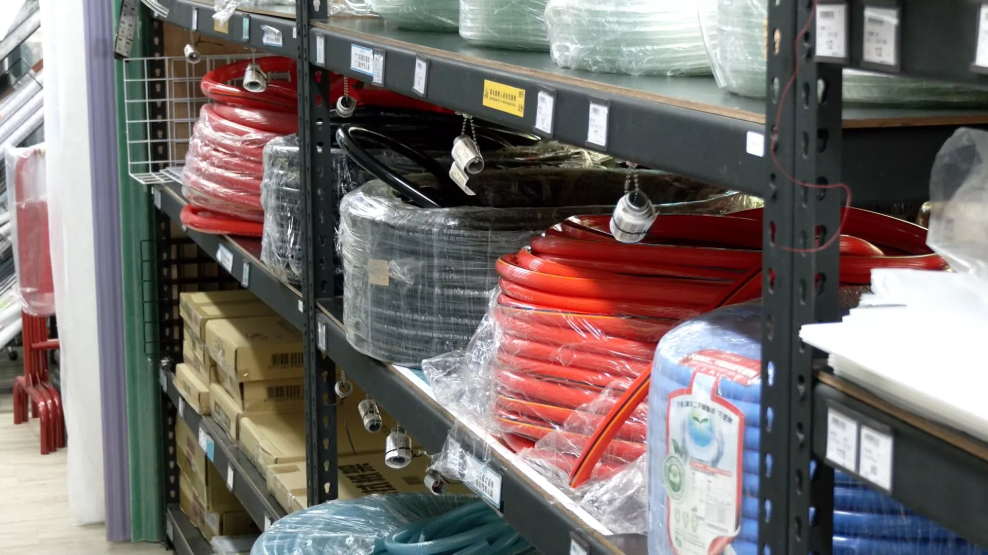 Sektor petrokimia terimbas konflik Timteng, harga bahan baku plastik ikut melonjak