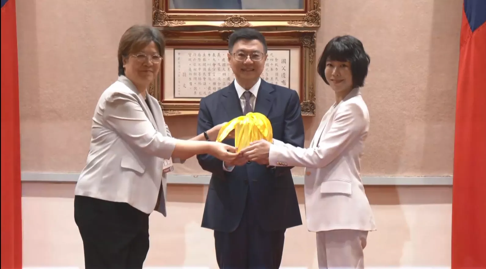 政院欲頒發一等功績獎章 顏慧欣家屬拒絕