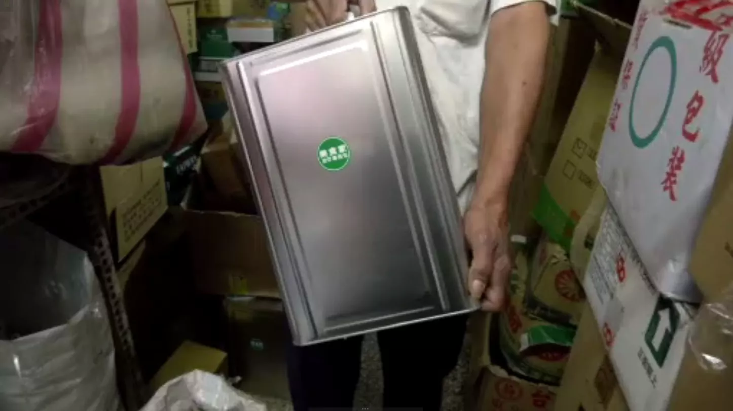 中東戰影響 18公升營業用沙拉油起甲880箍