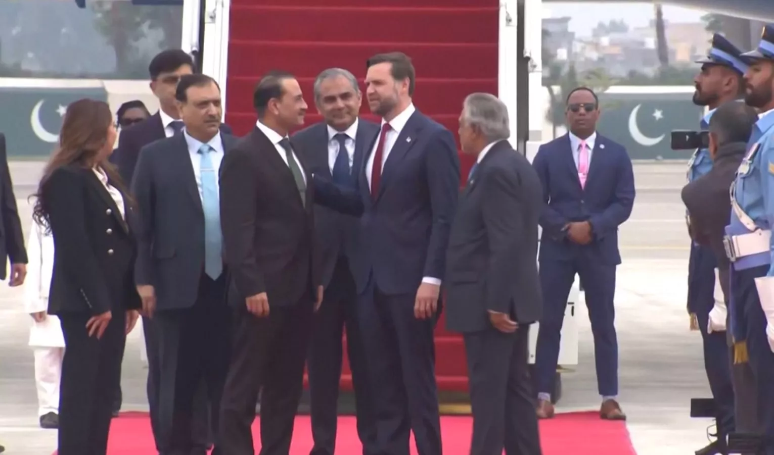 美伊準備和談 伊朗前提：黎巴嫩停火、解除制裁