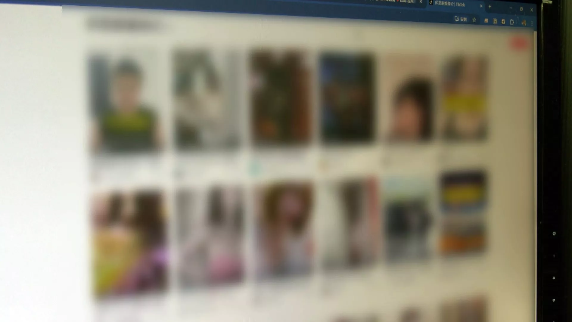 Beralih dari jalanan ke internet, iklan perjodohan lintas negara tetap langgar hukum