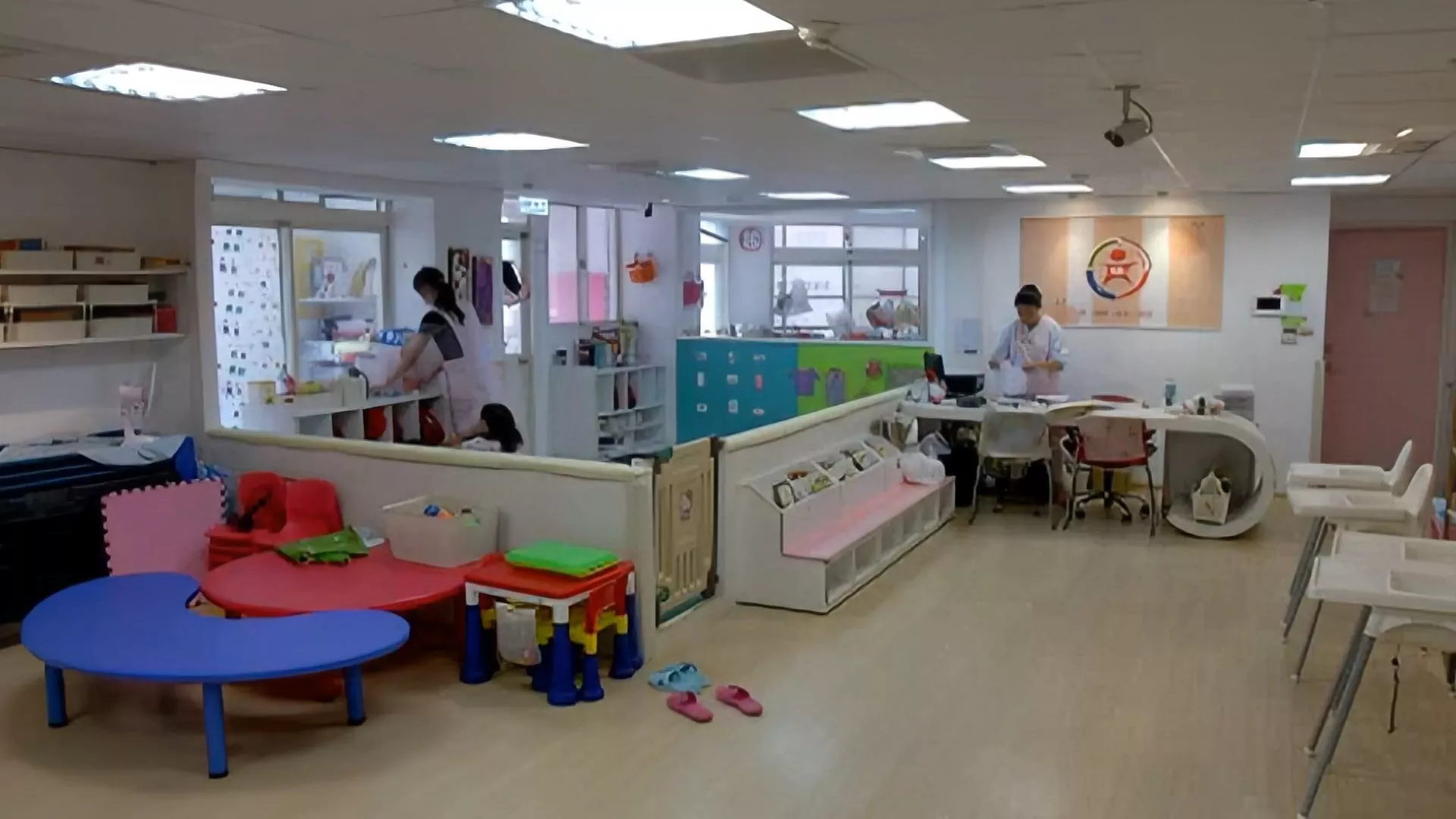 Quy định thuê giúp việc cho gia đình có trẻ nhỏ chính thức có hiệu lực