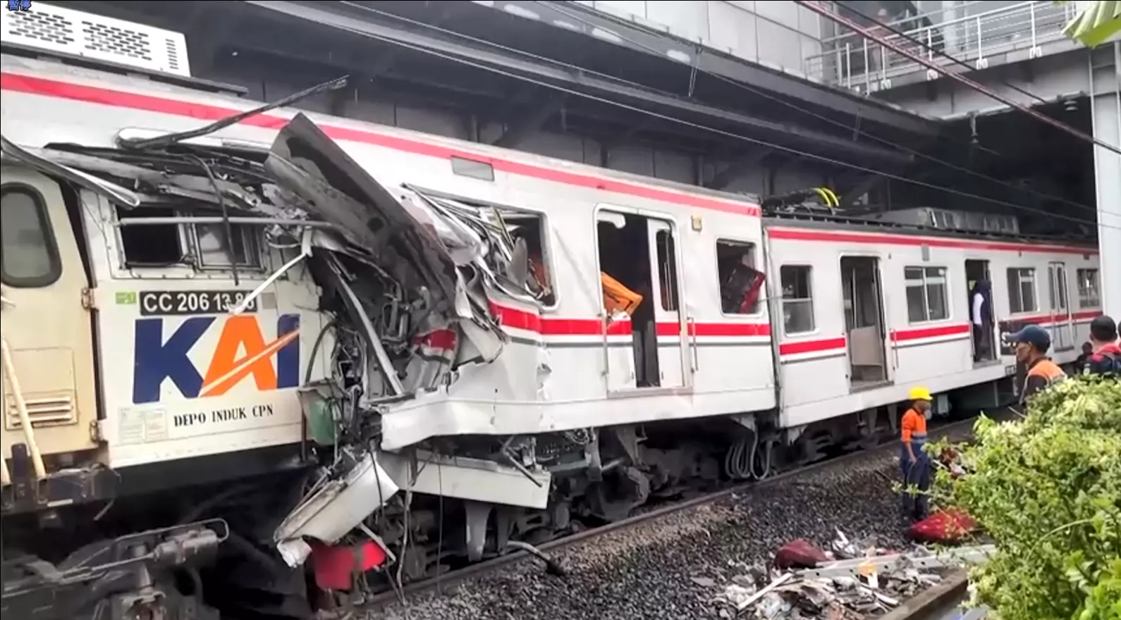 印尼火車追挵救援12點鐘 至少14死84傷