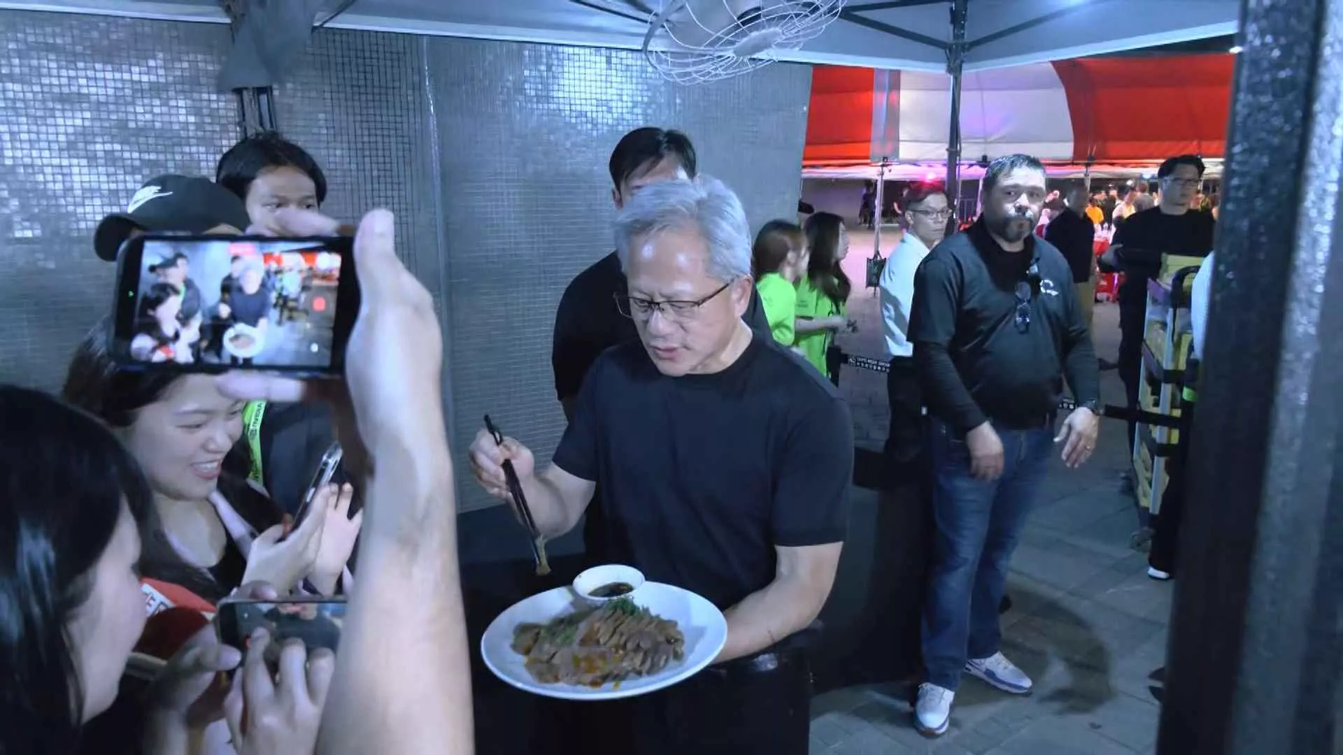 Jensen Huang jamuan makan 55 meja untuk berterima kasih pada timnya di Taiwan