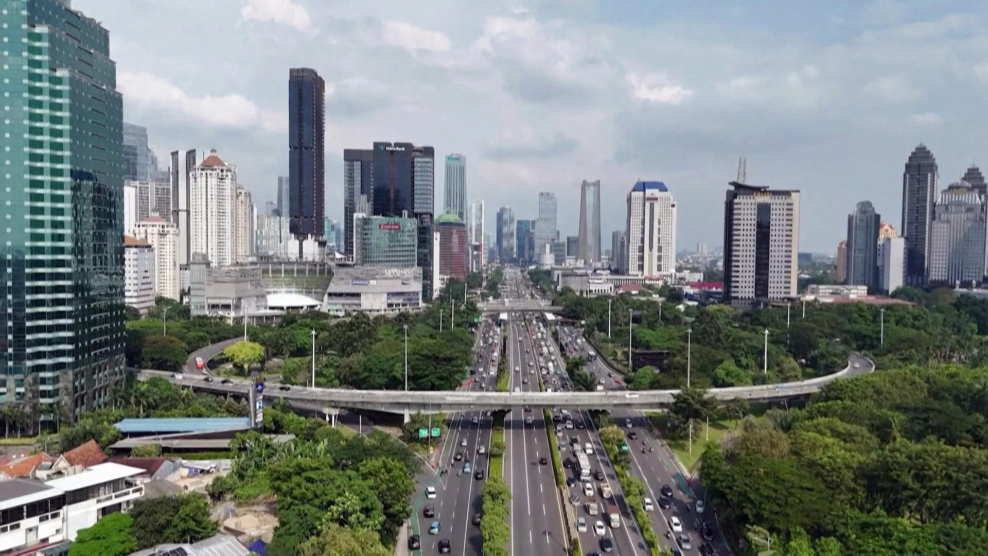 Hadapi tantangan moneter dan fiskal, perekonomian Indonesia dilanda kelesuan