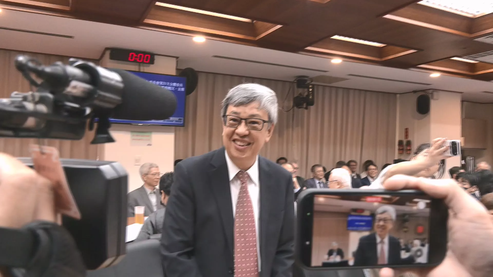 任中研院長首赴立院備詢 陳建仁：最愛學術研究