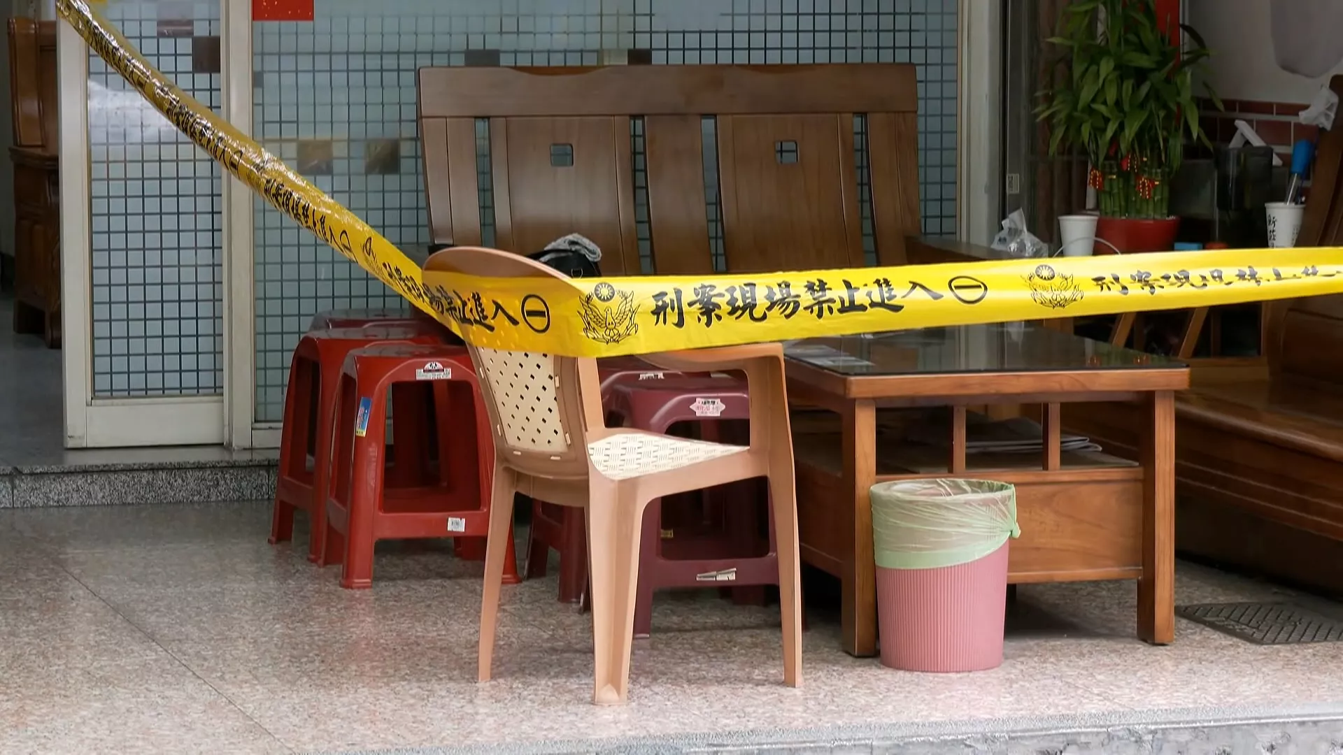 男疑攜爆裂物闖新北議長服務處 警方：嫌犯與在場建商有嫌隙