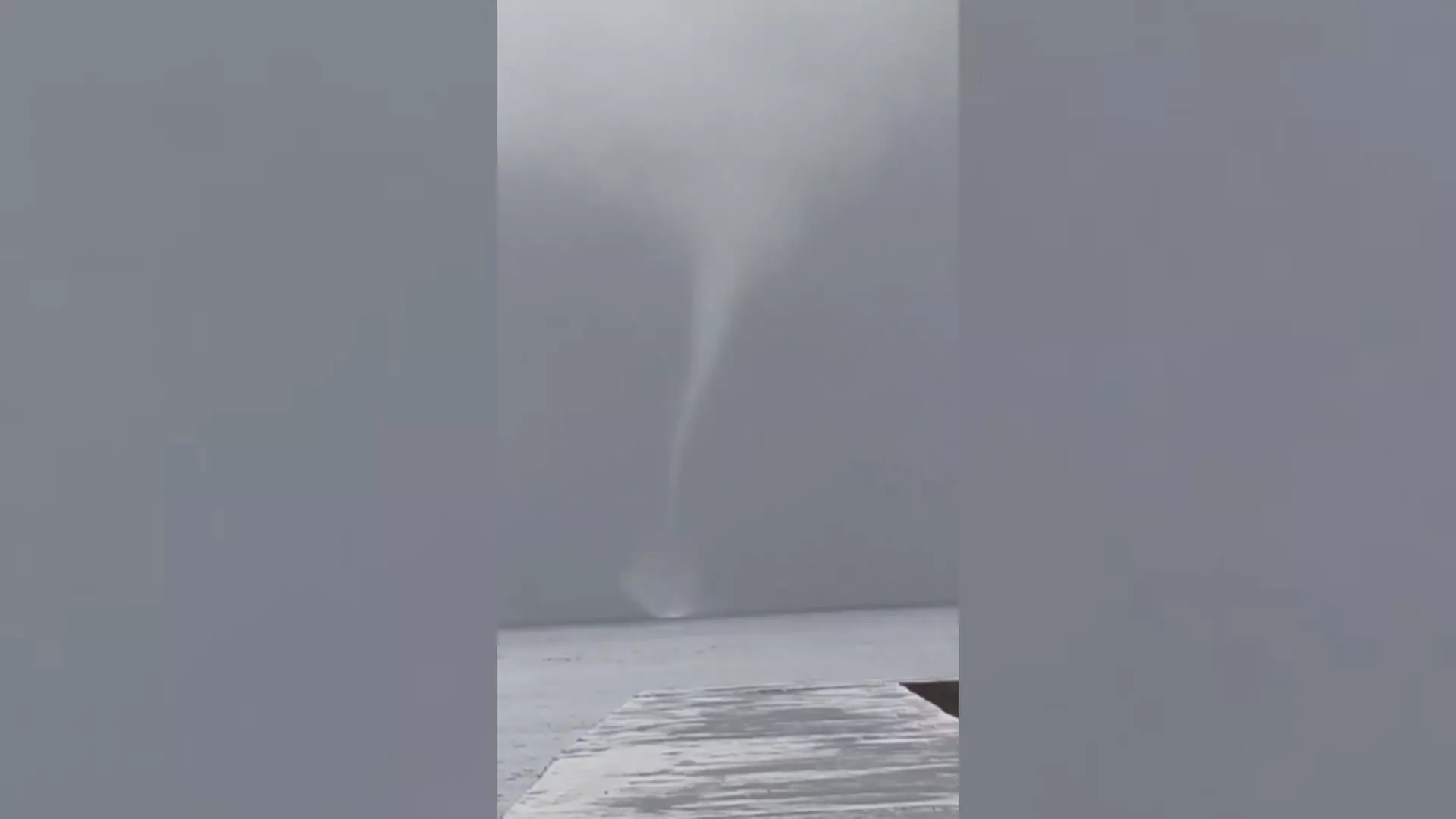 紅霞颱風外圍環流影響 綠島、蘭嶼出現水龍捲
