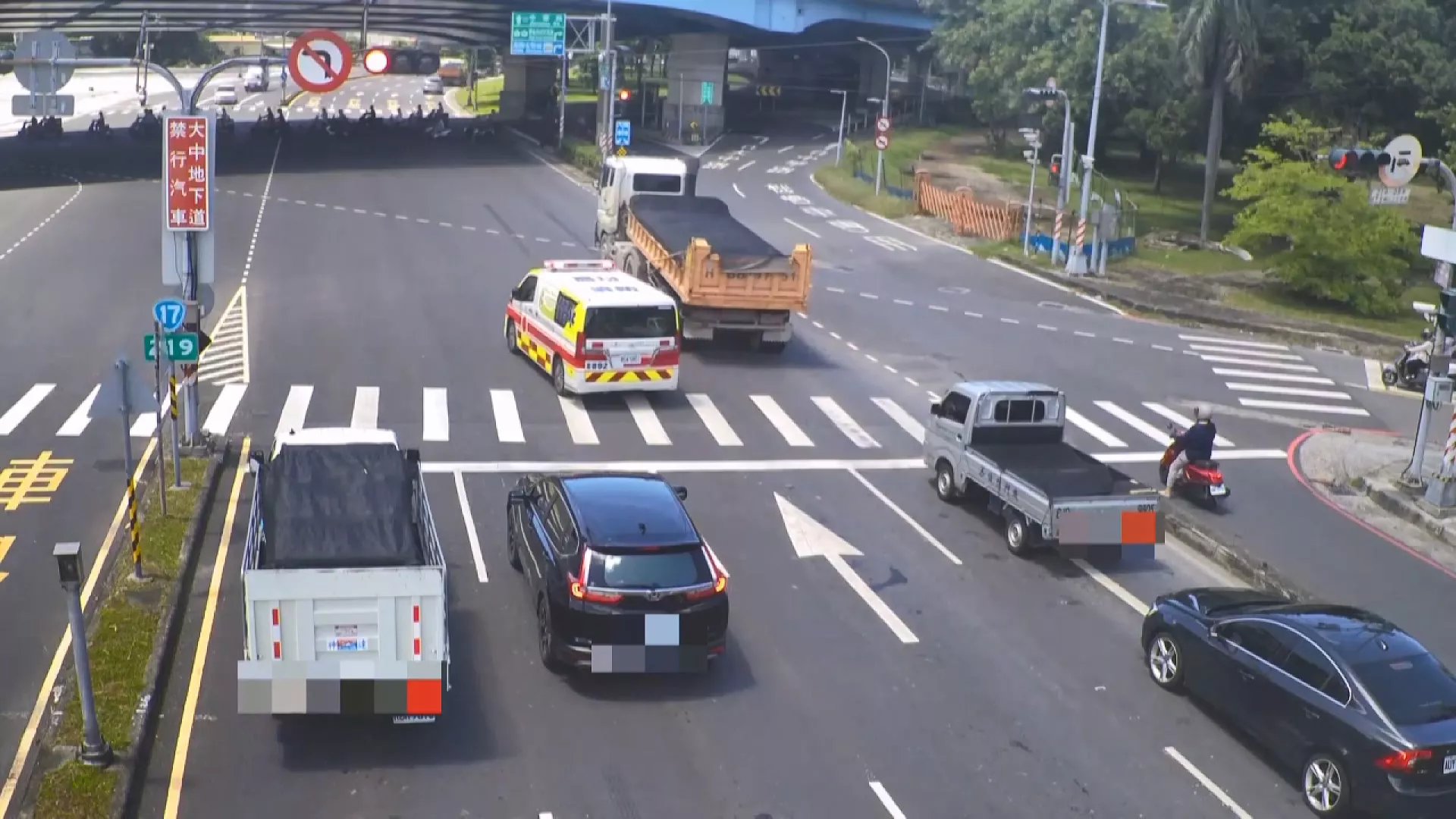 高雄導入AI影像辨識機制 剔除因禮讓救護車所衍生罰單