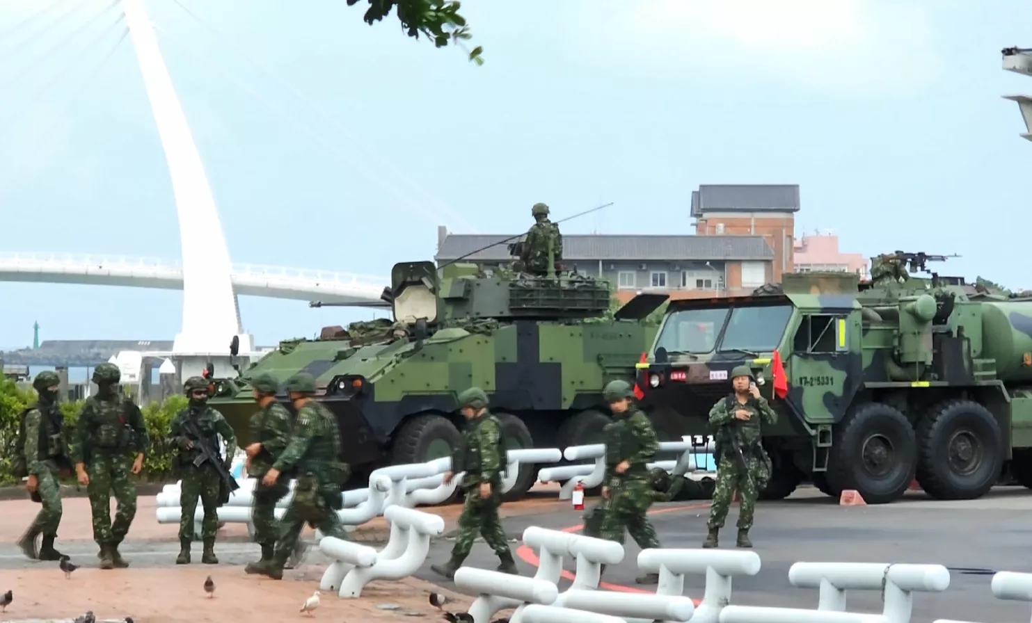 雲豹甲車演練野戰補給 M1A2T進駐桃園機場