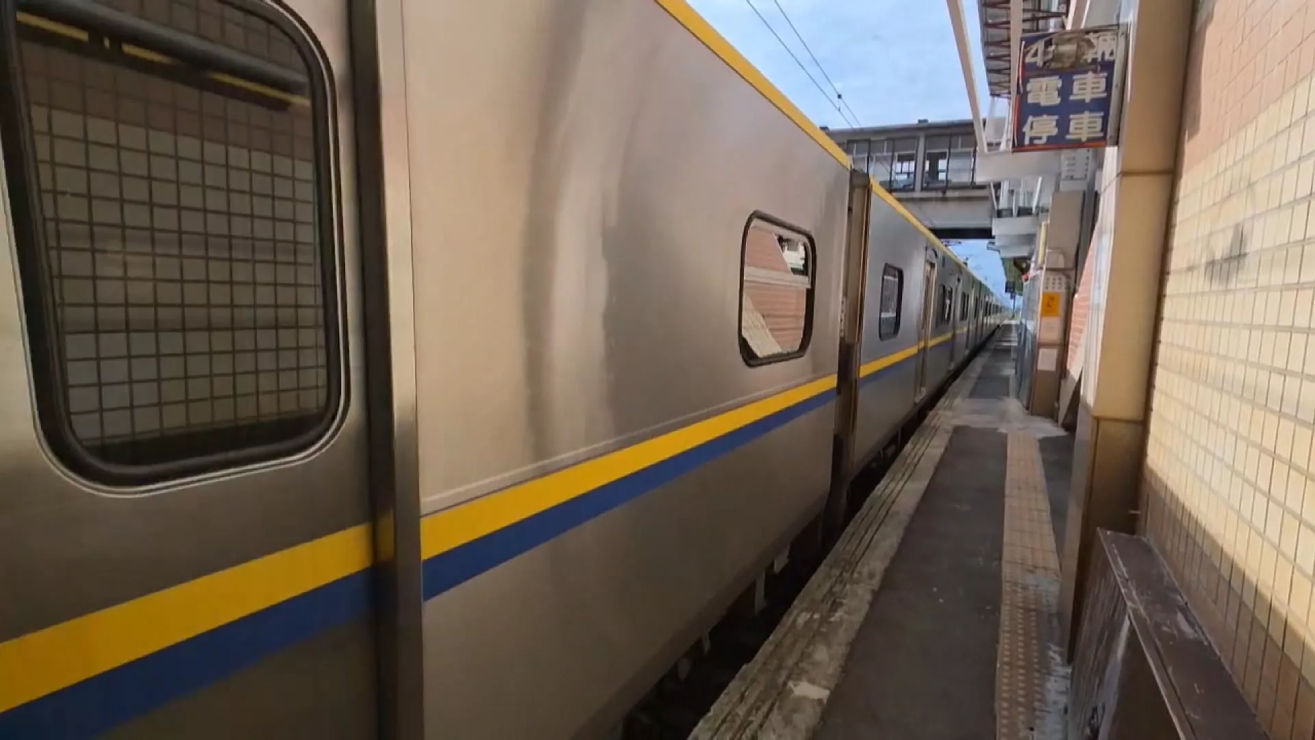 翁車廂內大聲說話遭列車長制止 雙方肢體衝突掛彩