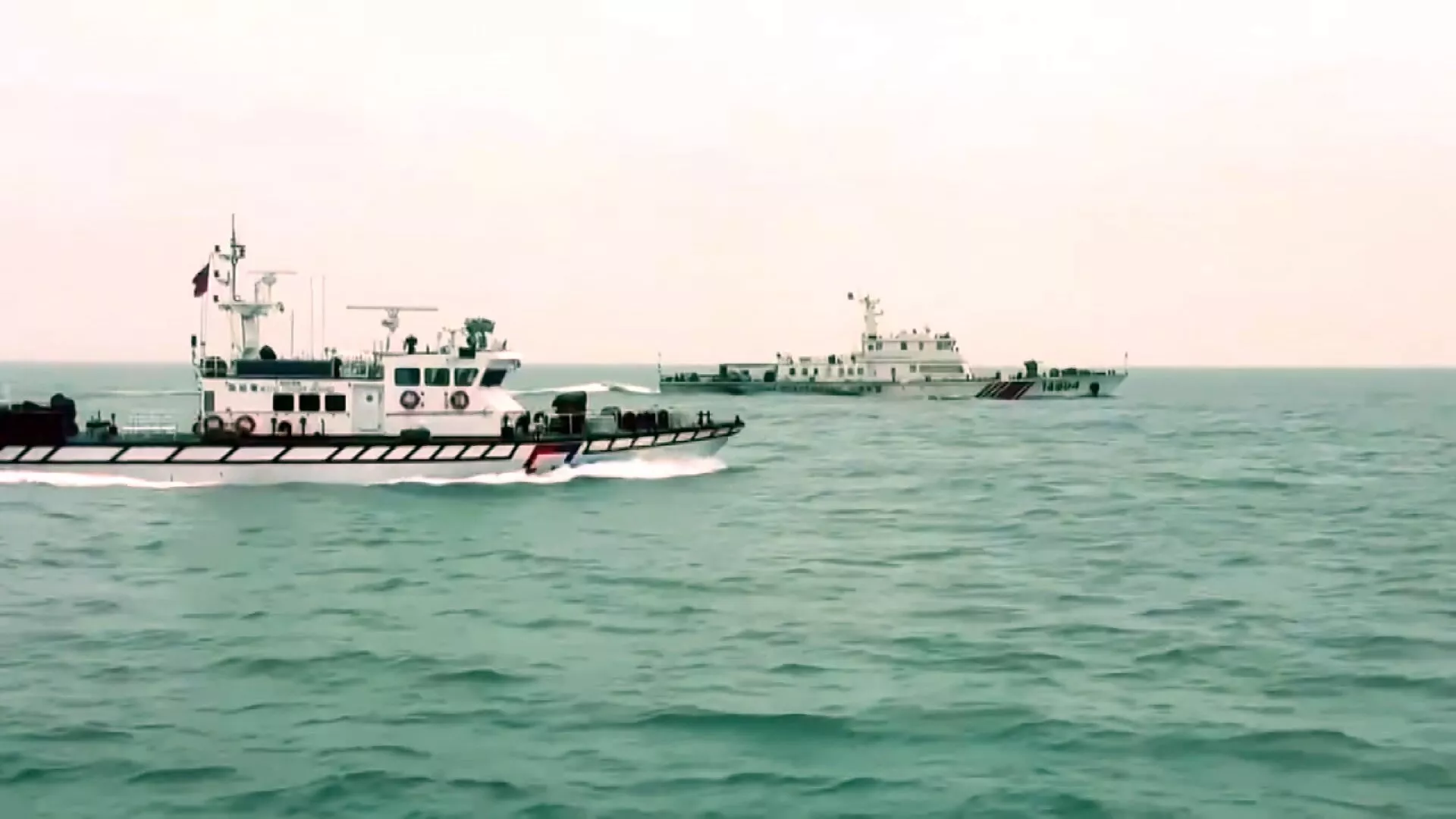 Gunakan dalih taifun, Tiongkok umumkan kontrol lalu lintas navigasi di Selat Taiwan