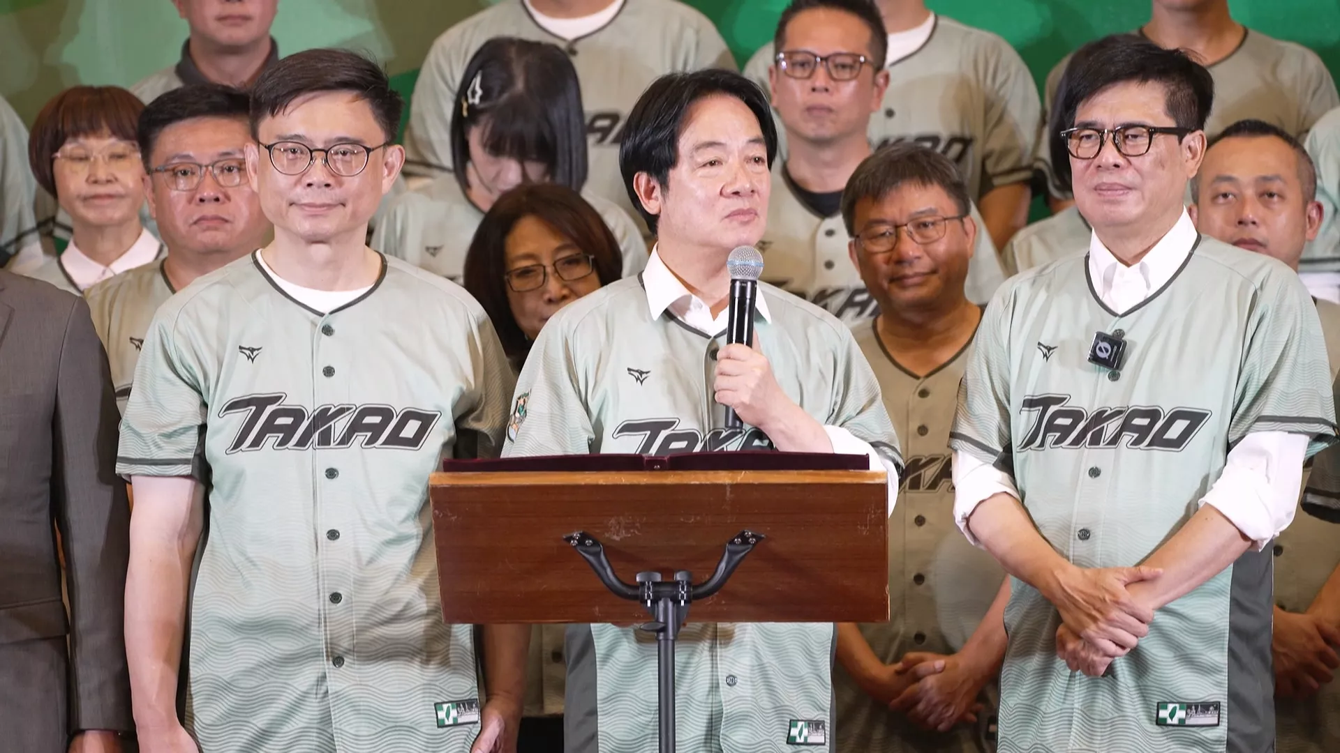 鄭麗文中常會喊翻轉屏東 賴清德下高雄籲防中國介選