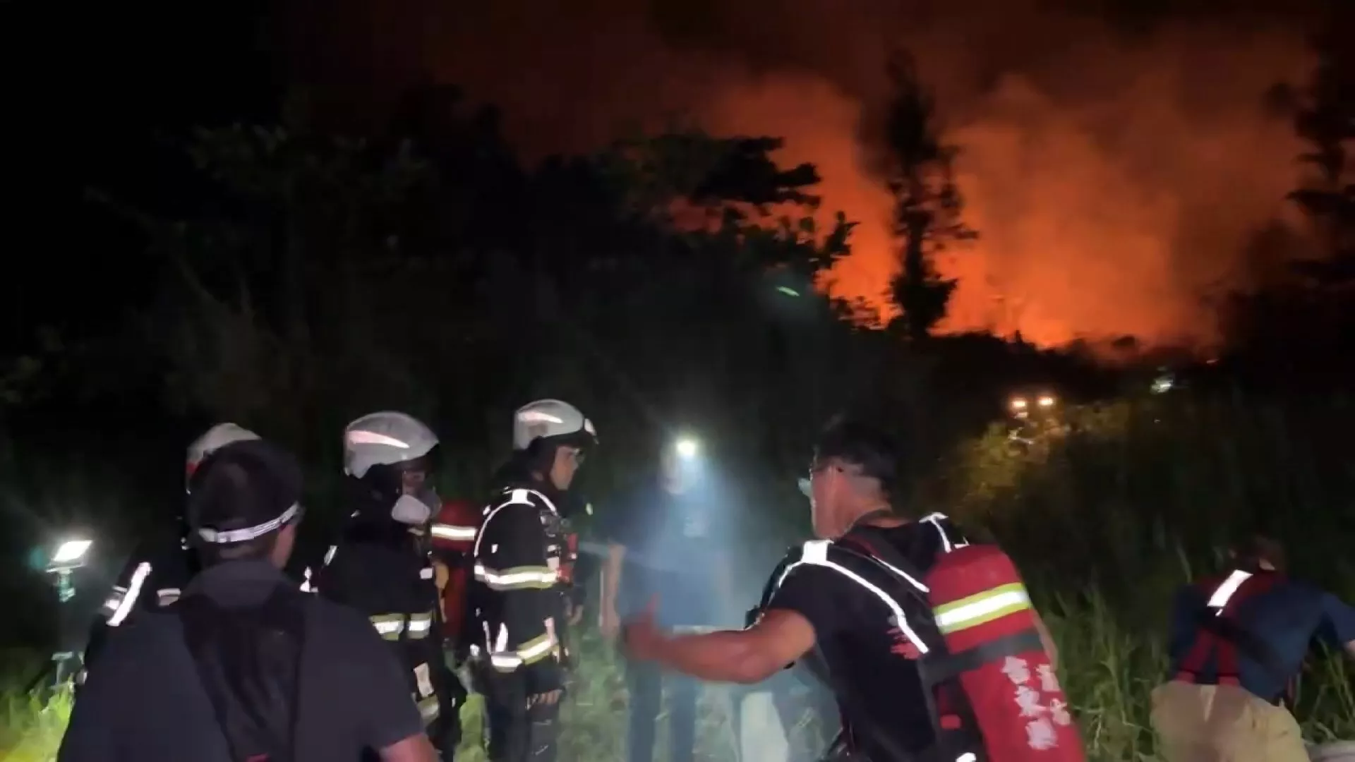 Kebakaran hutan akibat percikan kembang api Festival Balon Udara Taitung