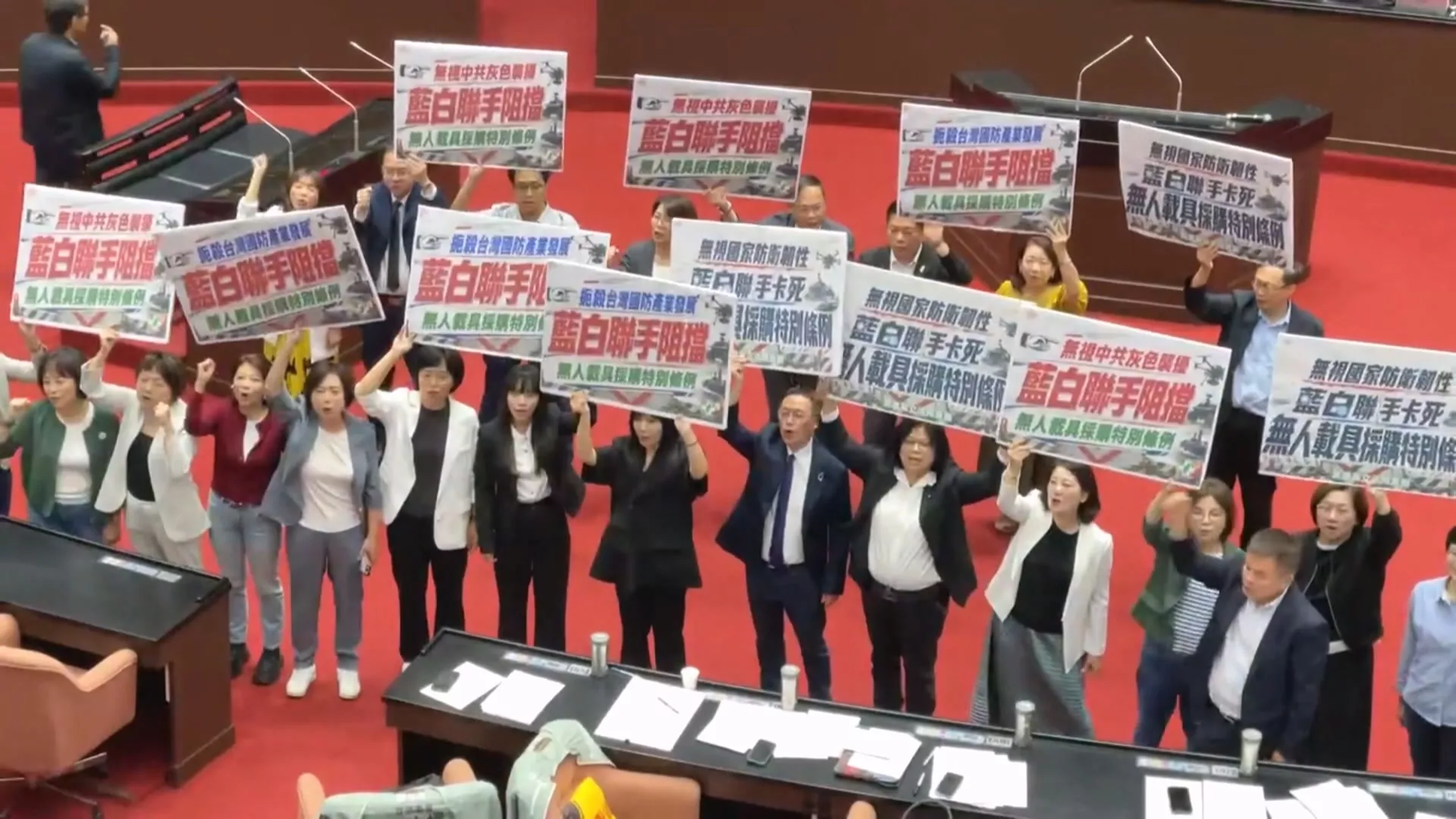 無人機條例朝野協商無共識 黃國昌促回歸年度預算