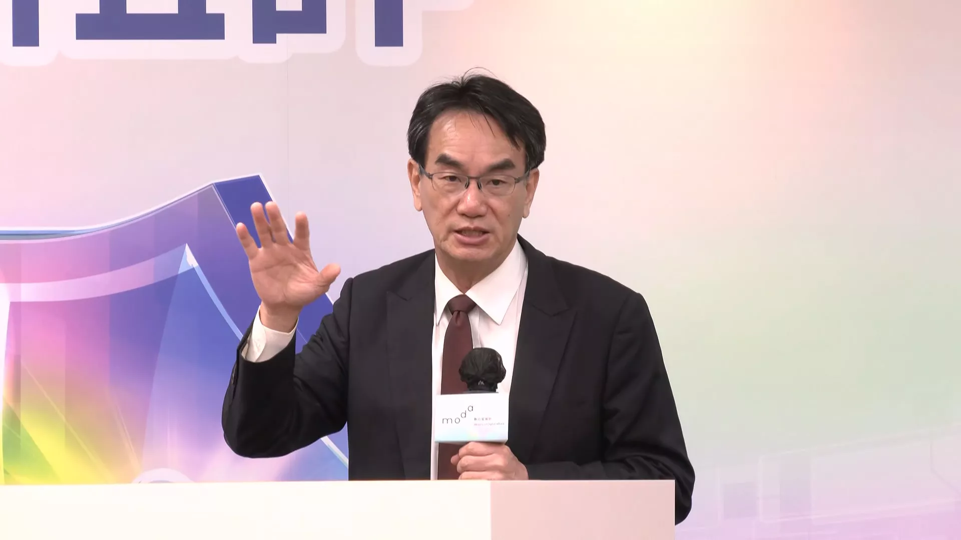 數發部擬以AI對抗AI詐騙 輔導Meta等平台升級防護機制